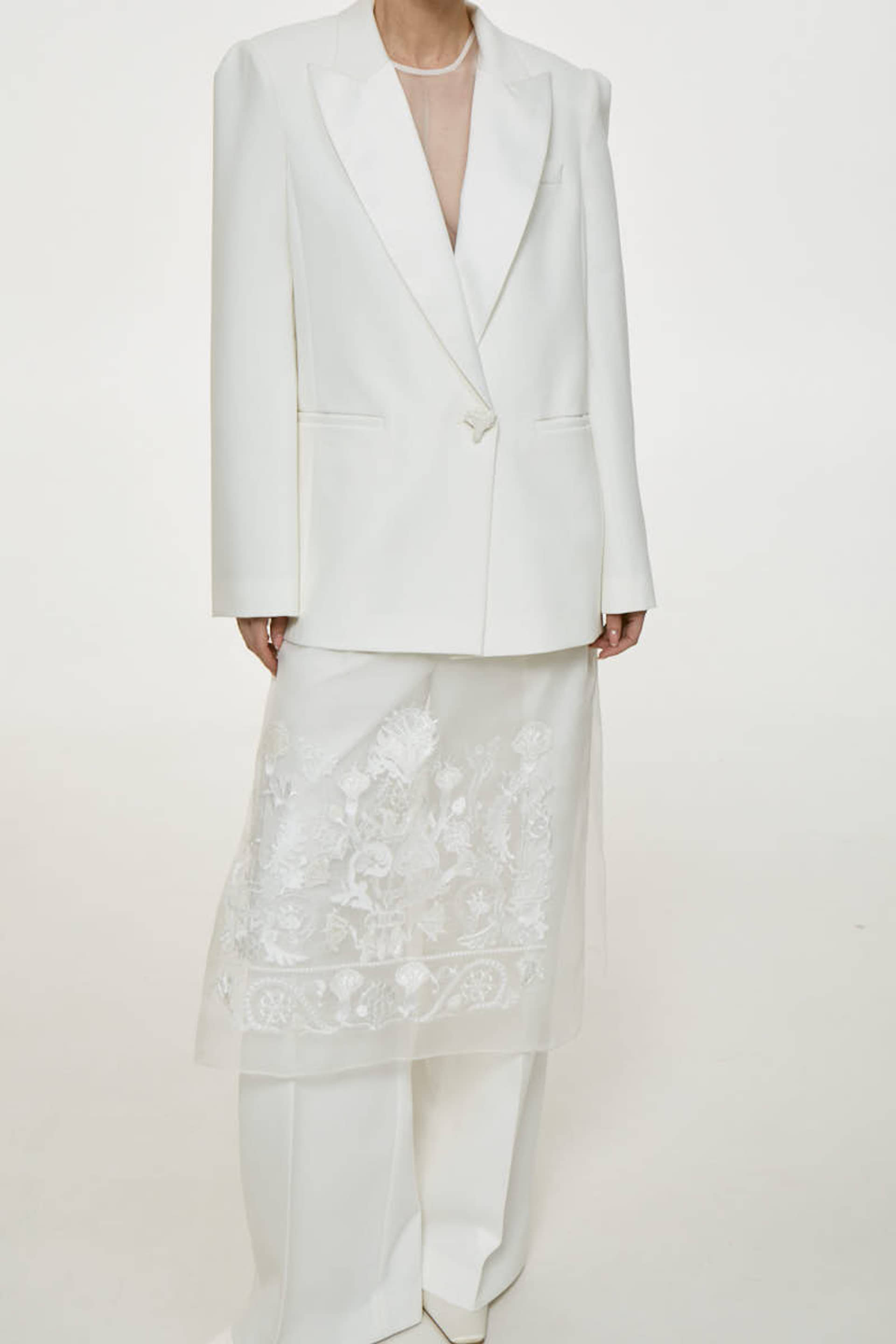 MILK EMBROIDERED SHAWL made by DELEGAN Clothes