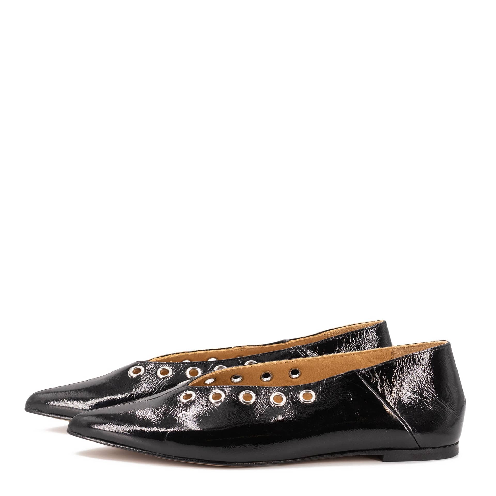 MIRANDA BLACK PATENT BALLERINAS made by Toral