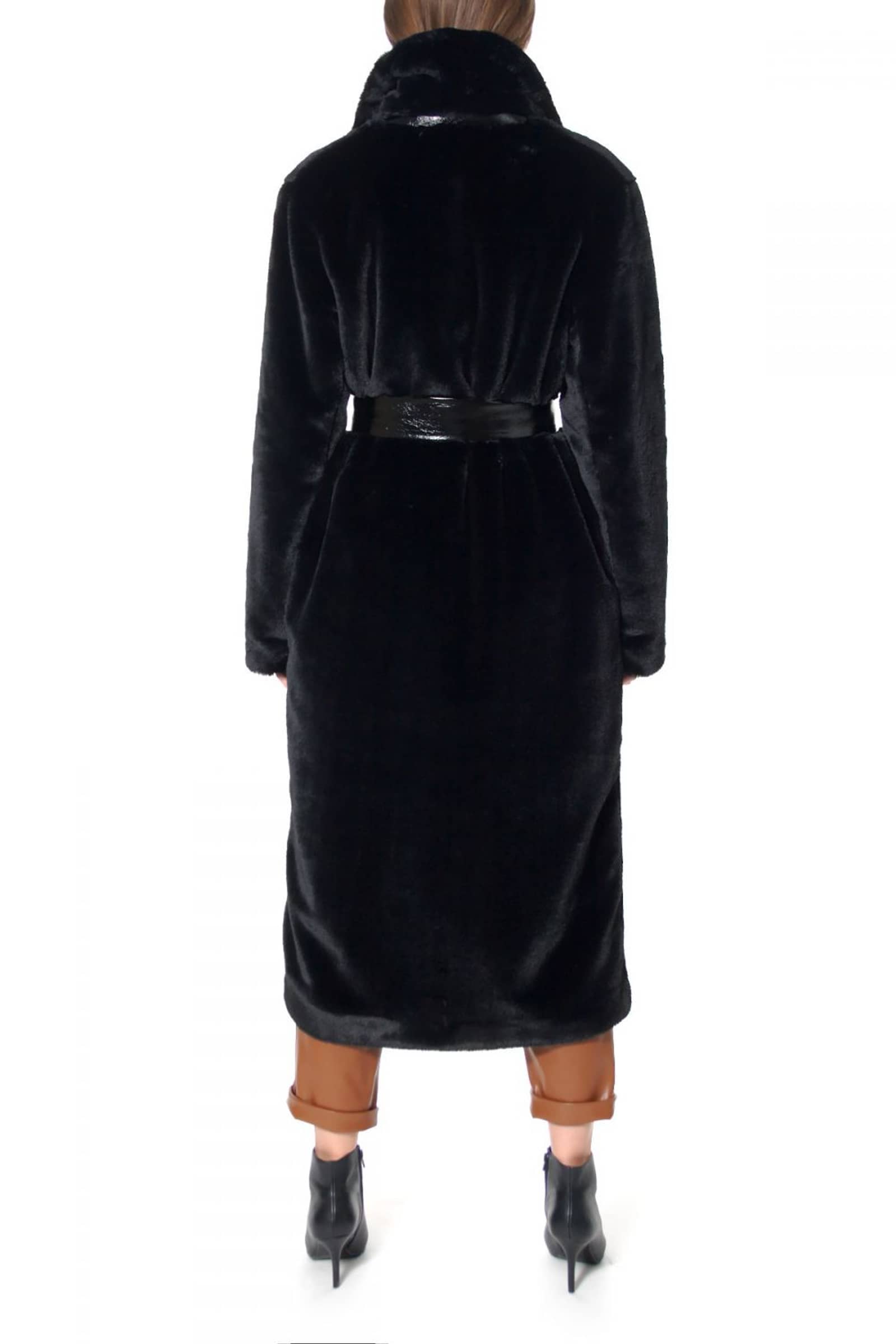 Fur Kylie Warm Black made by HALEWSKI