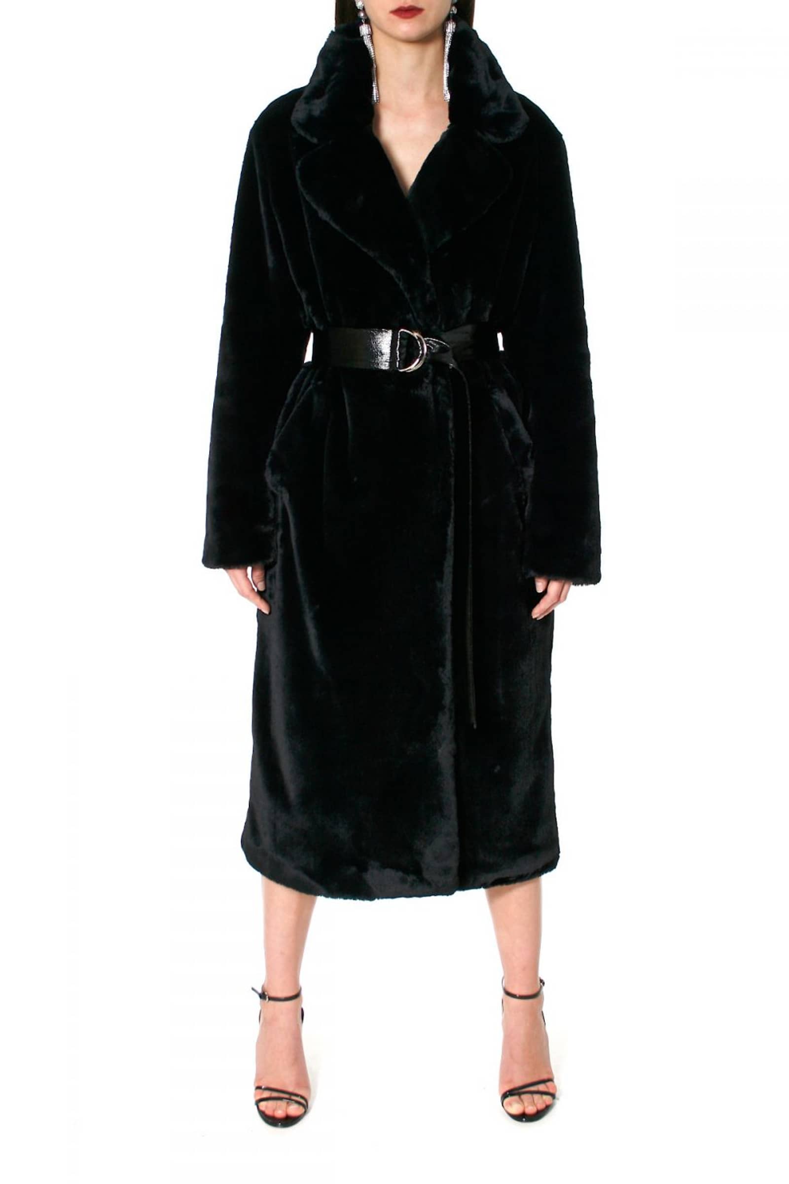 Fur Kylie Warm Black made by HALEWSKI