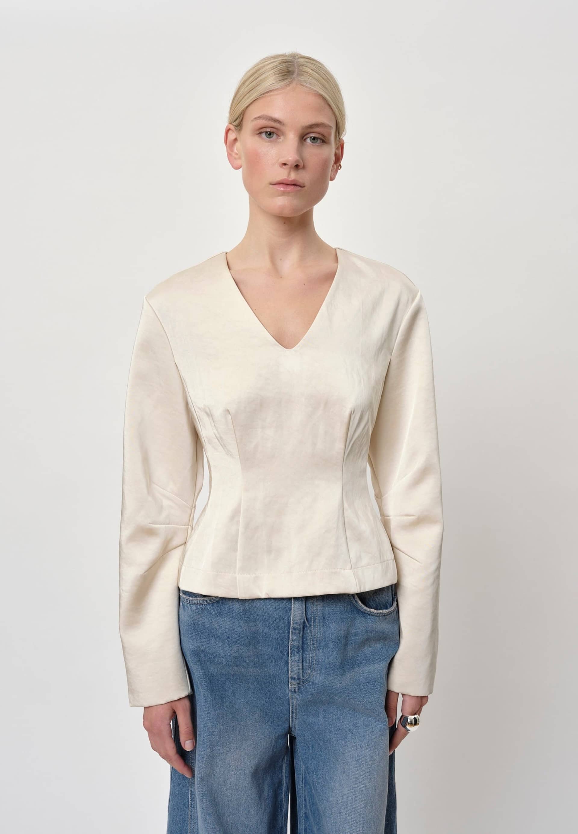 Yade Blouse - Creme made by HERSKIND