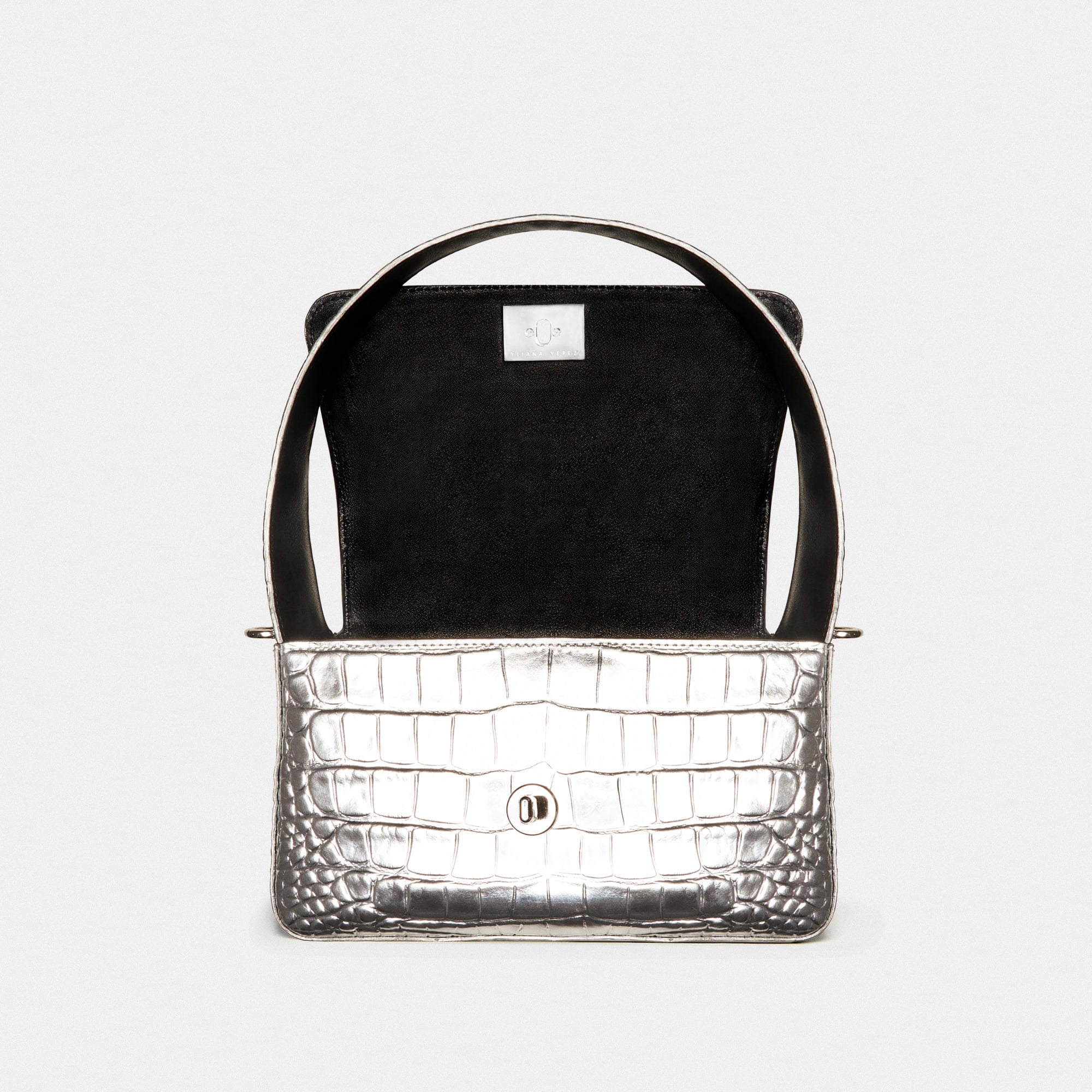 Lulu Silver Hobo made by YLIANA YEPEZ