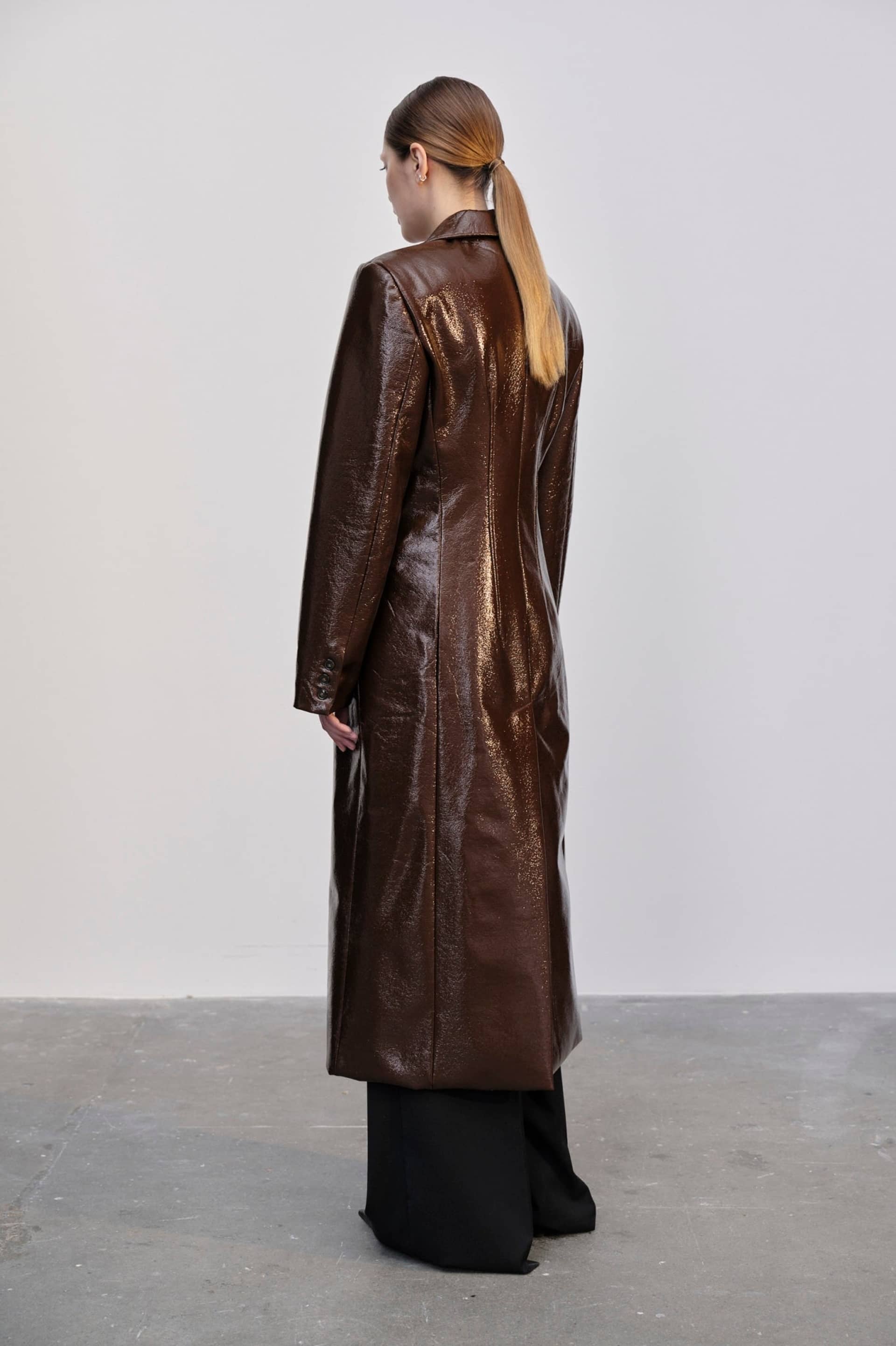 Ultra Coat - Chestnut made by HERSKIND