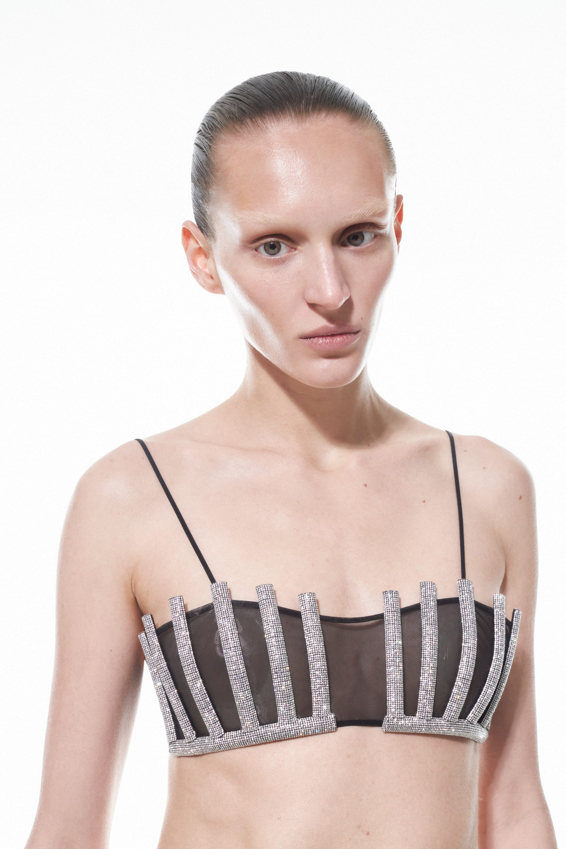 LOTUS BRALETTE in Black made by NUÉ