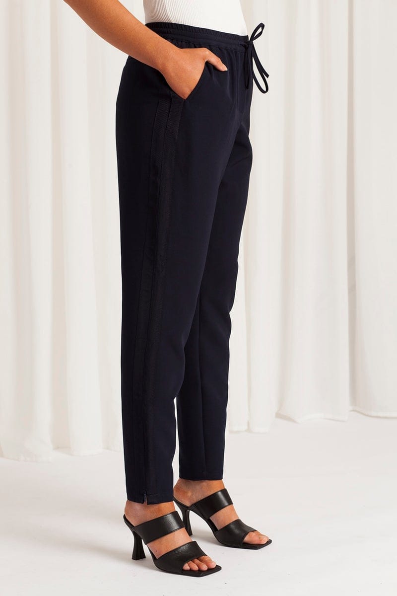 Mercer Pants - Navy made by HERSKIND