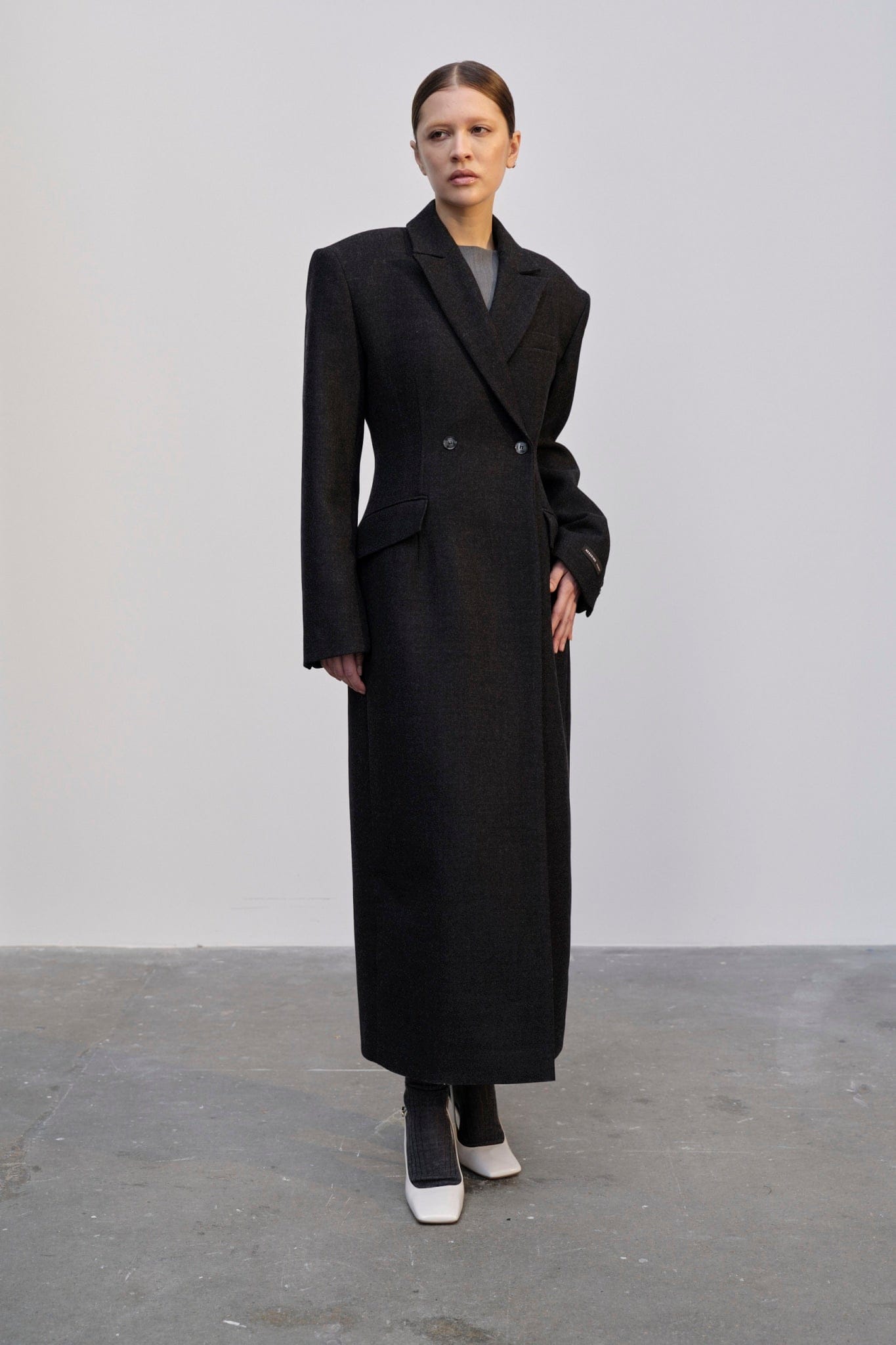 Ultra De Lux Coat - Dark Grey made by HERSKIND