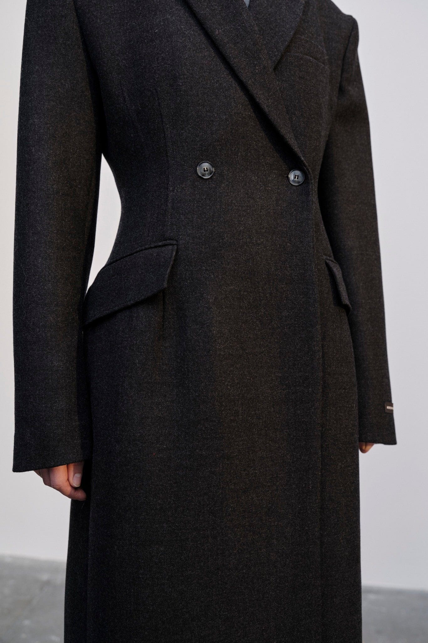 Ultra De Lux Coat - Dark Grey made by HERSKIND
