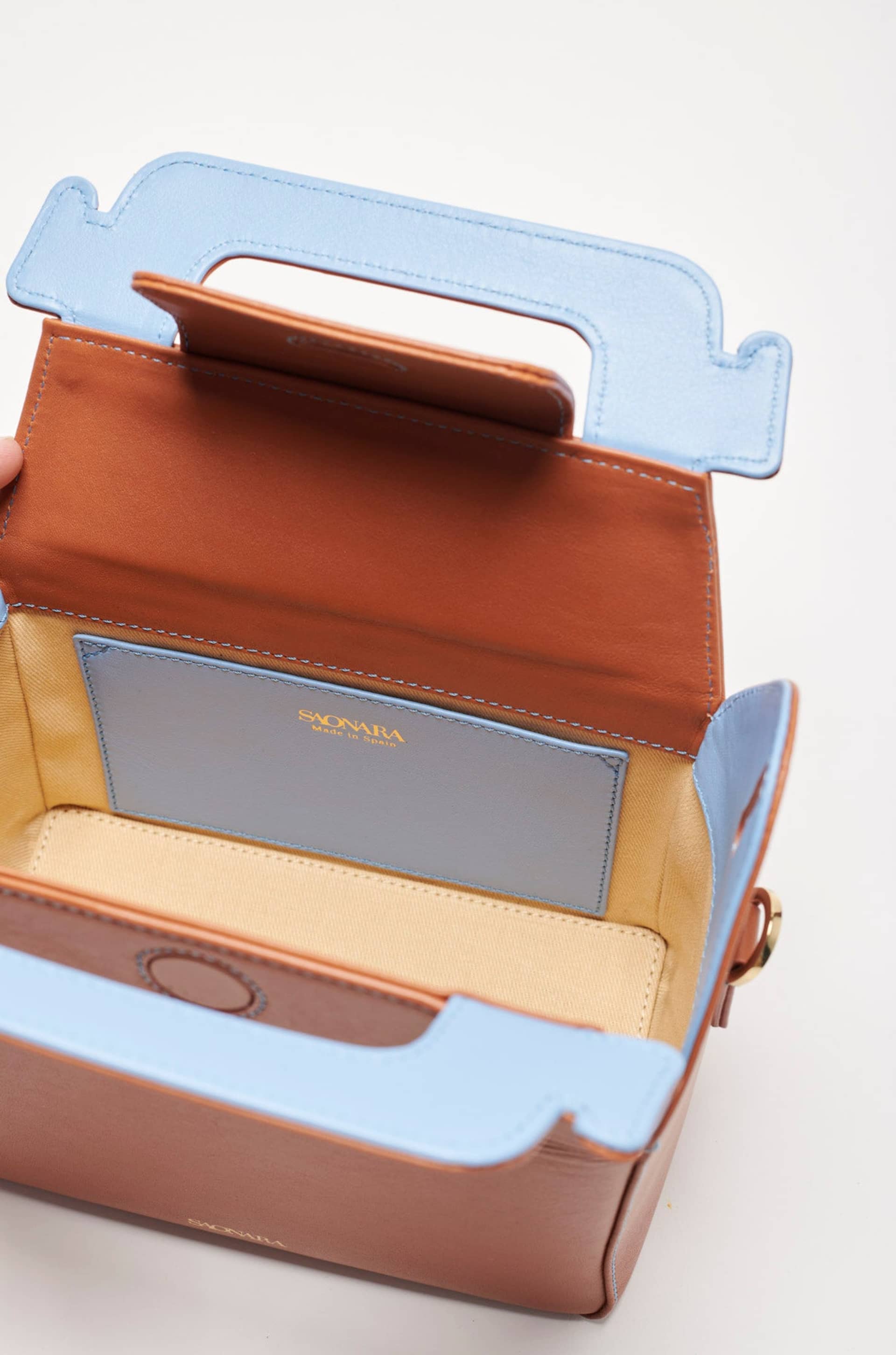 SAONARA KUKITO CARAMEL/BLUE SKY SKIN made by Saonara