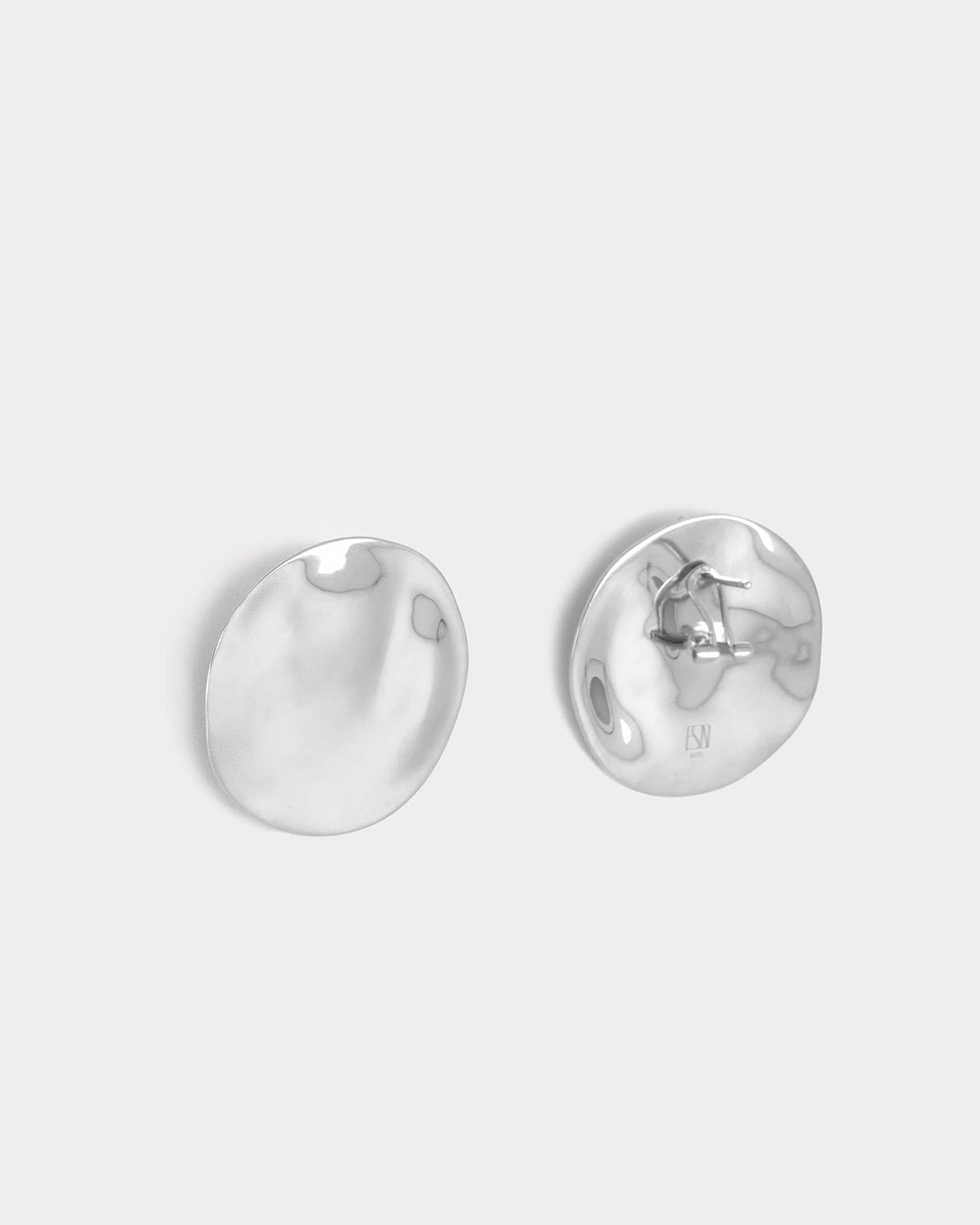 The Disc Earrings - Silver made by ESSEN