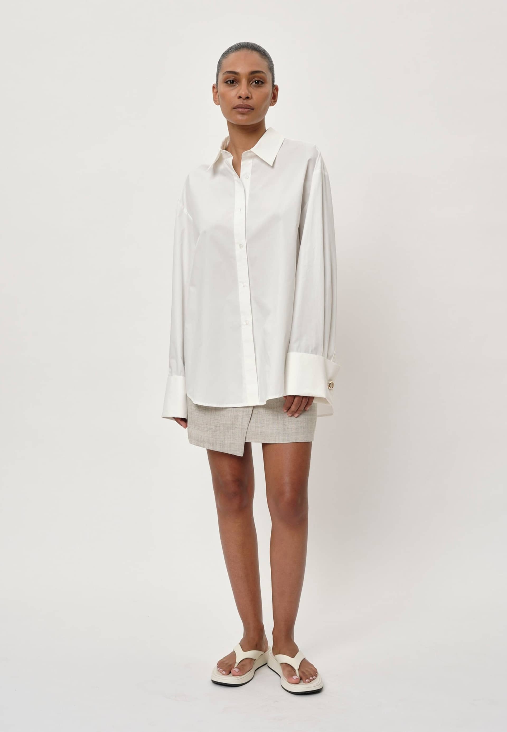 Olga Shirt - White made by HERSKIND