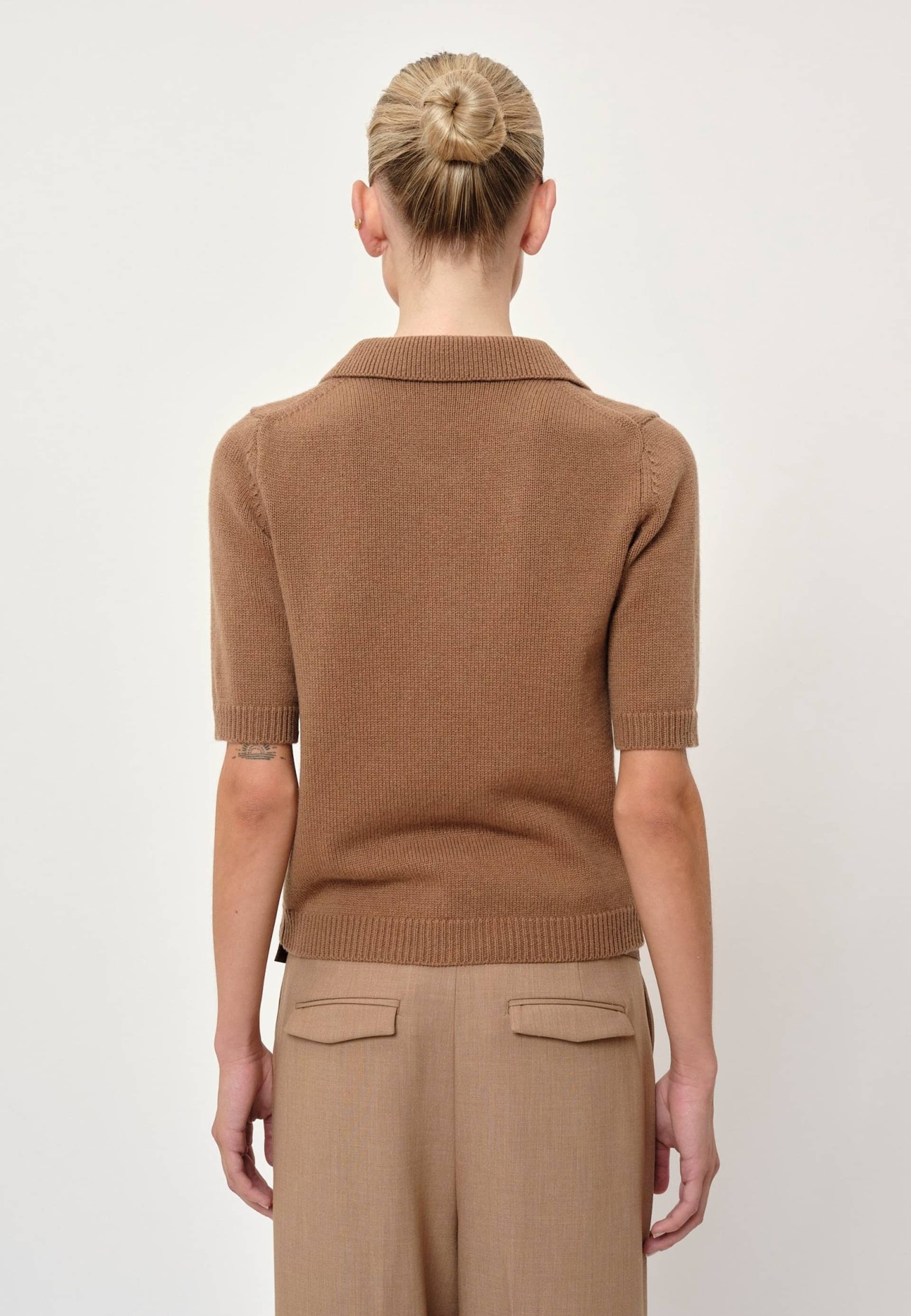 Alberto Knit Polo Blouse - Brown Sugar made by HERSKIND