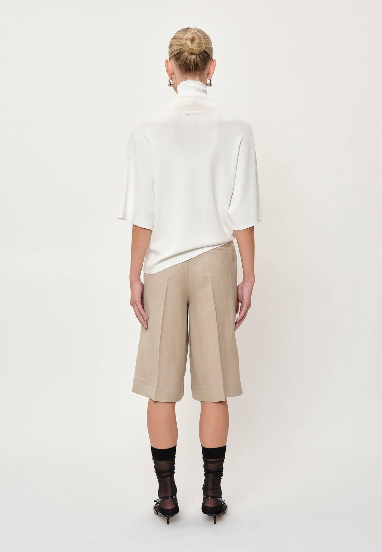 Brittany Knit T-shirt - Off White made by HERSKIND