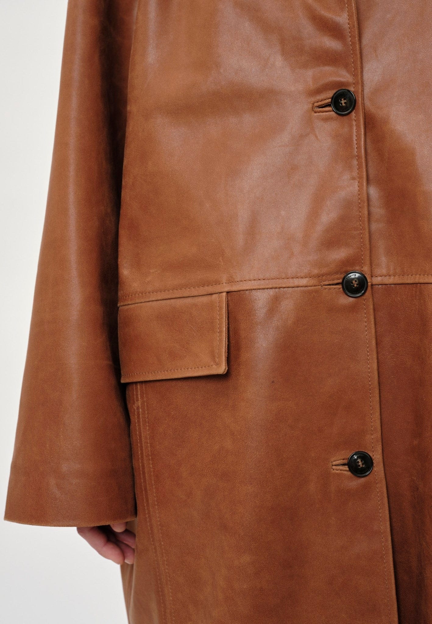 Halston Leather Coat - Cognac made by HERSKIND