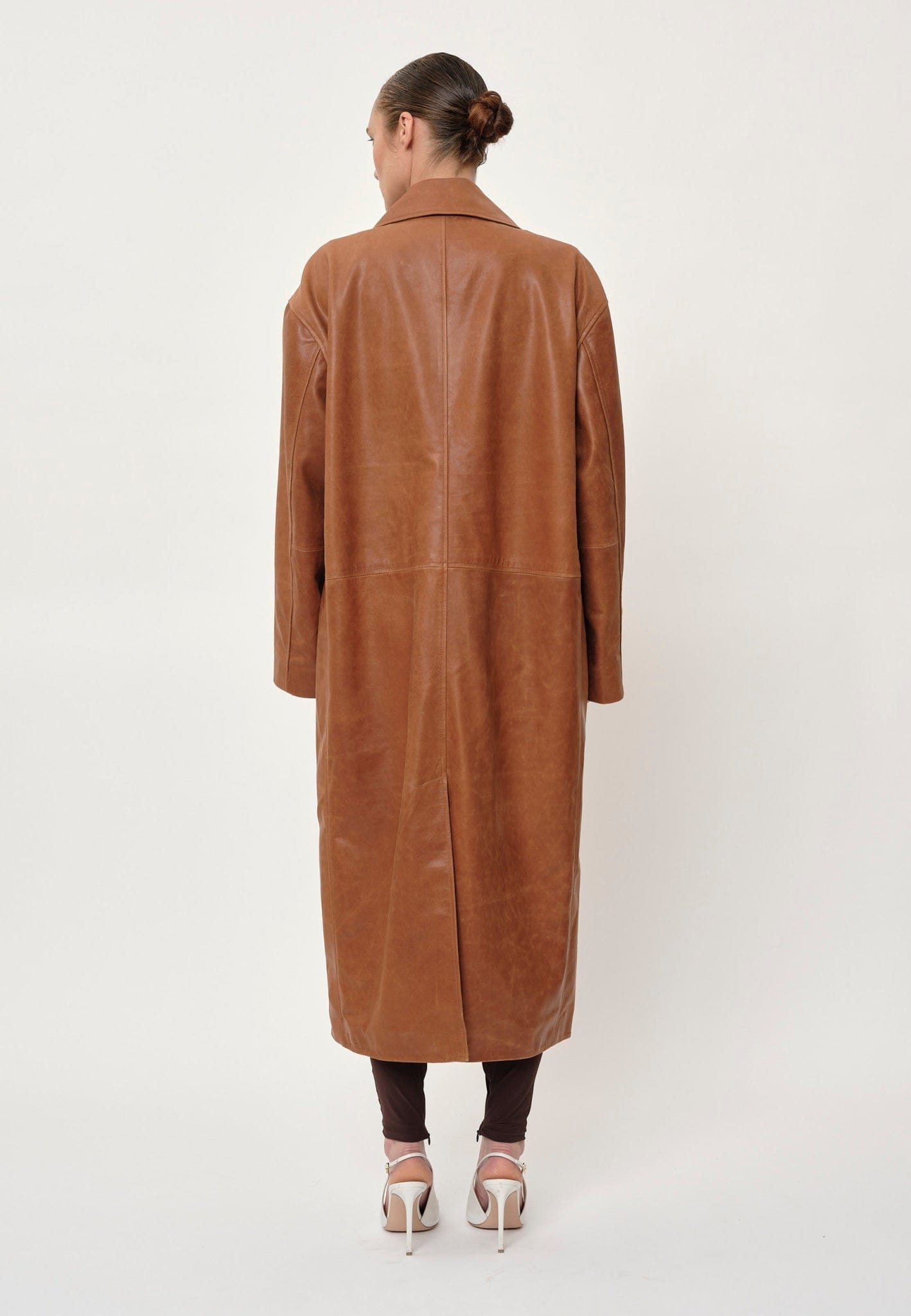 Halston Leather Coat - Cognac made by HERSKIND