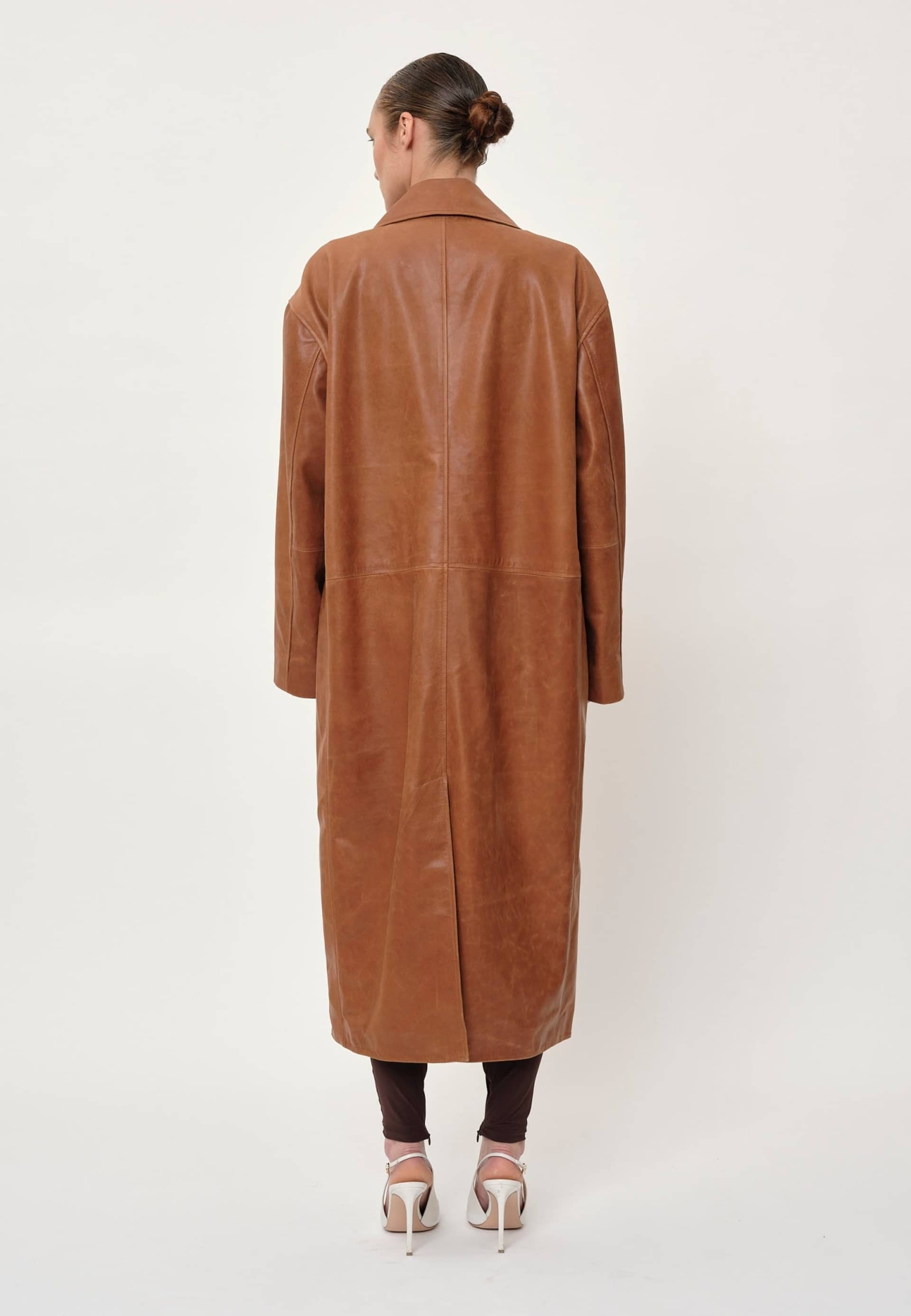 Halston Leather Coat - Cognac made by HERSKIND