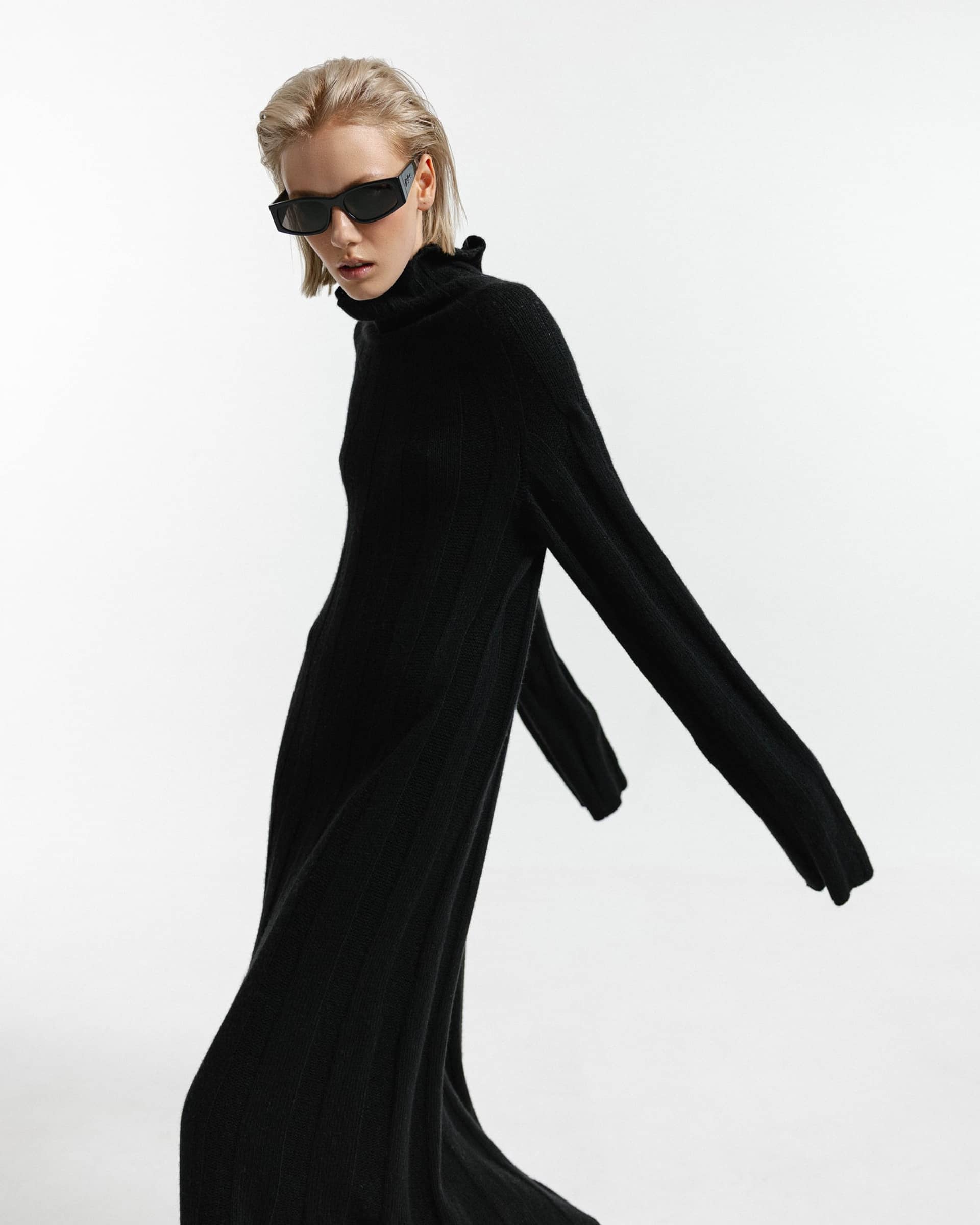 Neo dress made by KNITEL