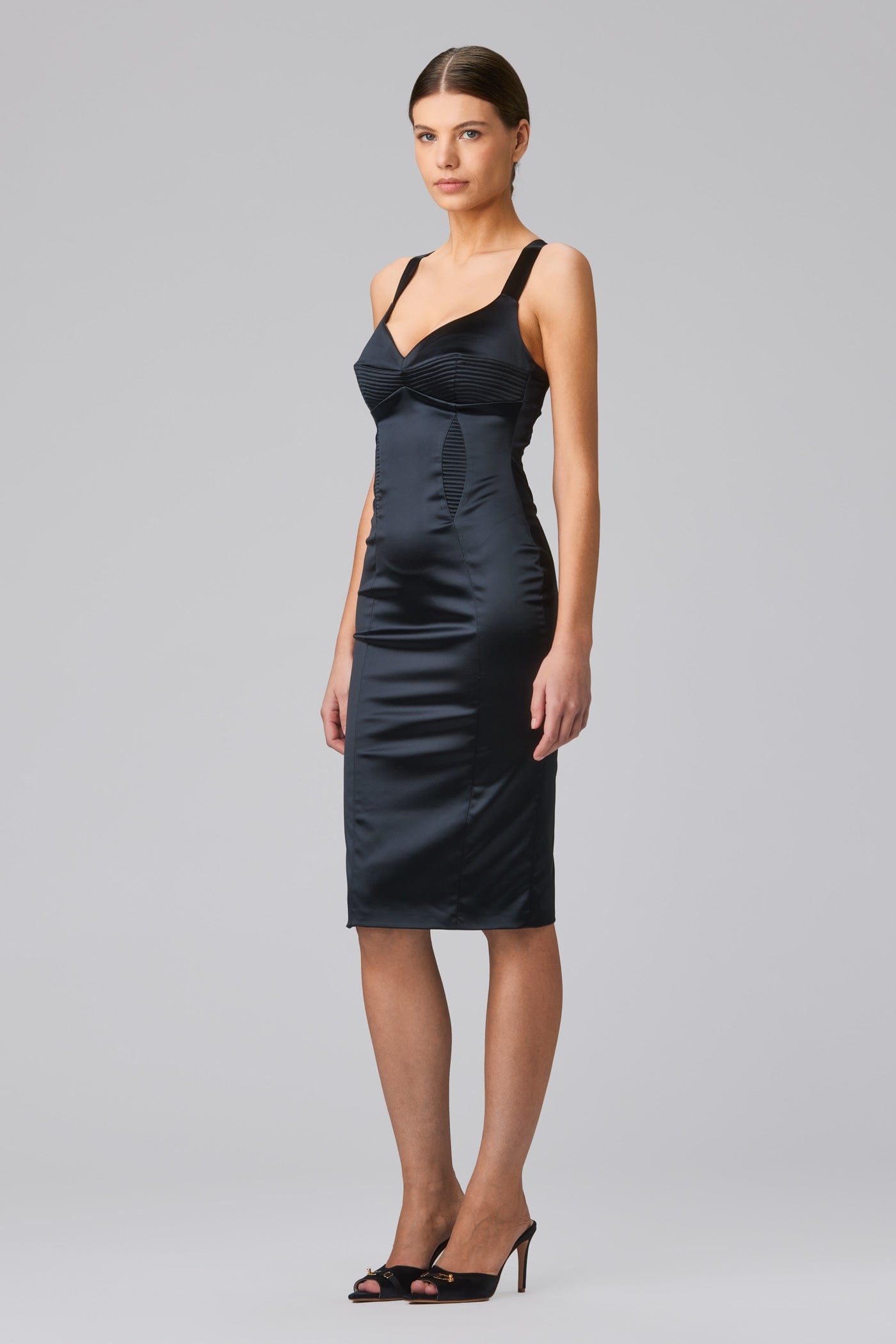 Haze Dress Black made by MURMUR
