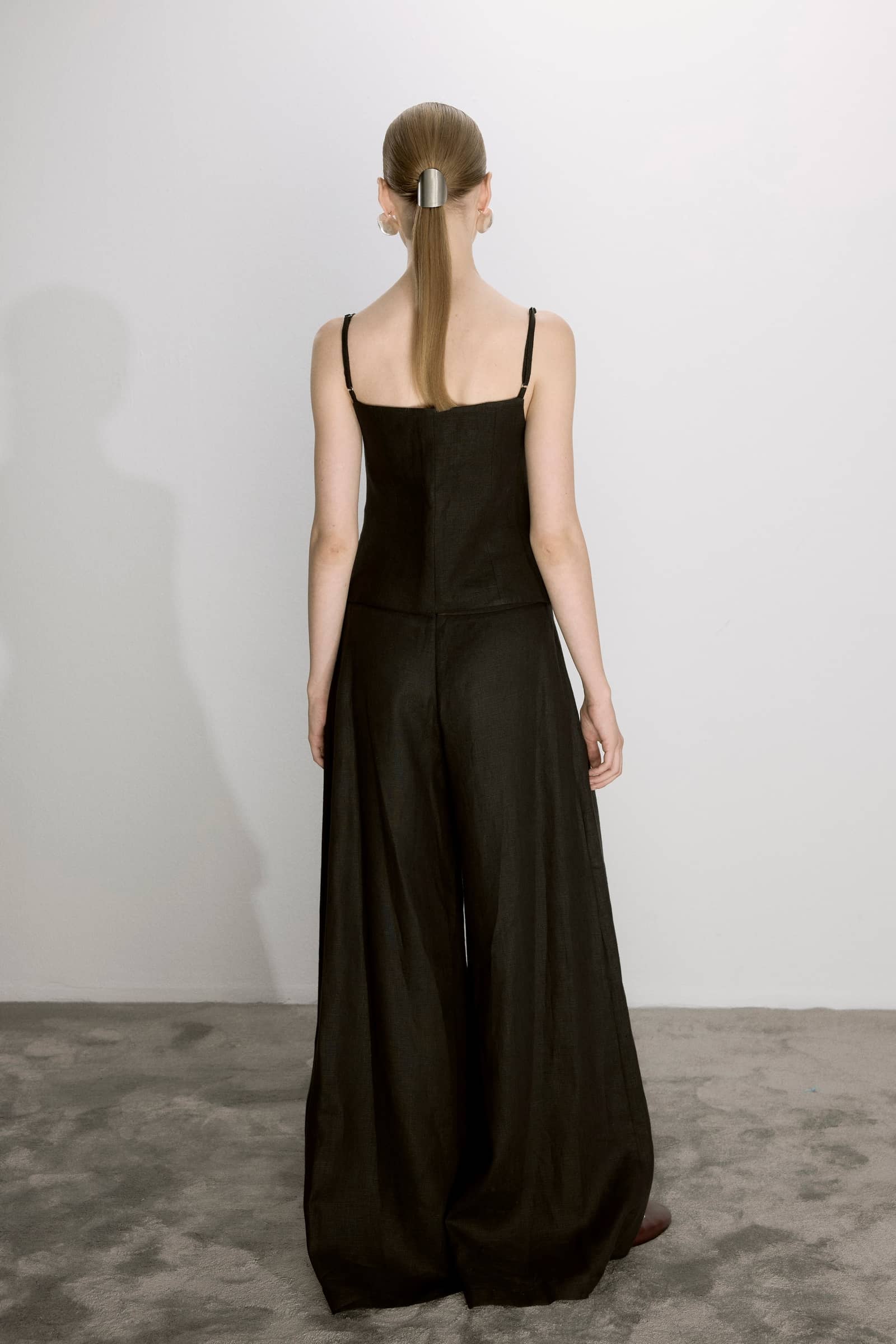 Marona Linen Top In Black made by Nazli Ceren