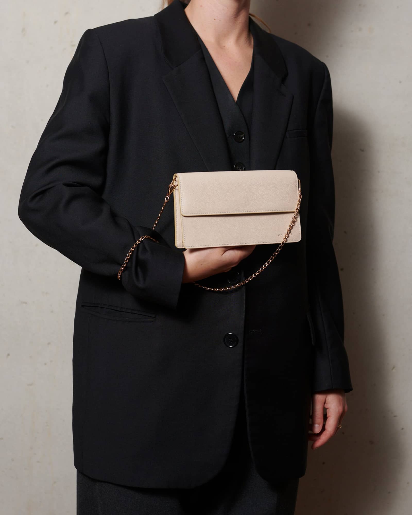 Harper in Ecru made by Sepi Agari