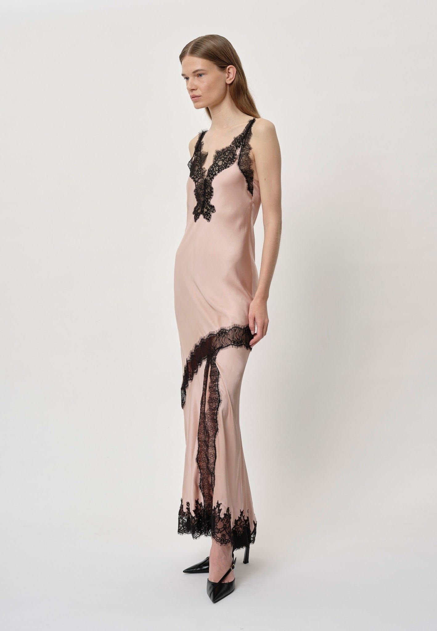 Nelly Dress - Powder made by HERSKIND