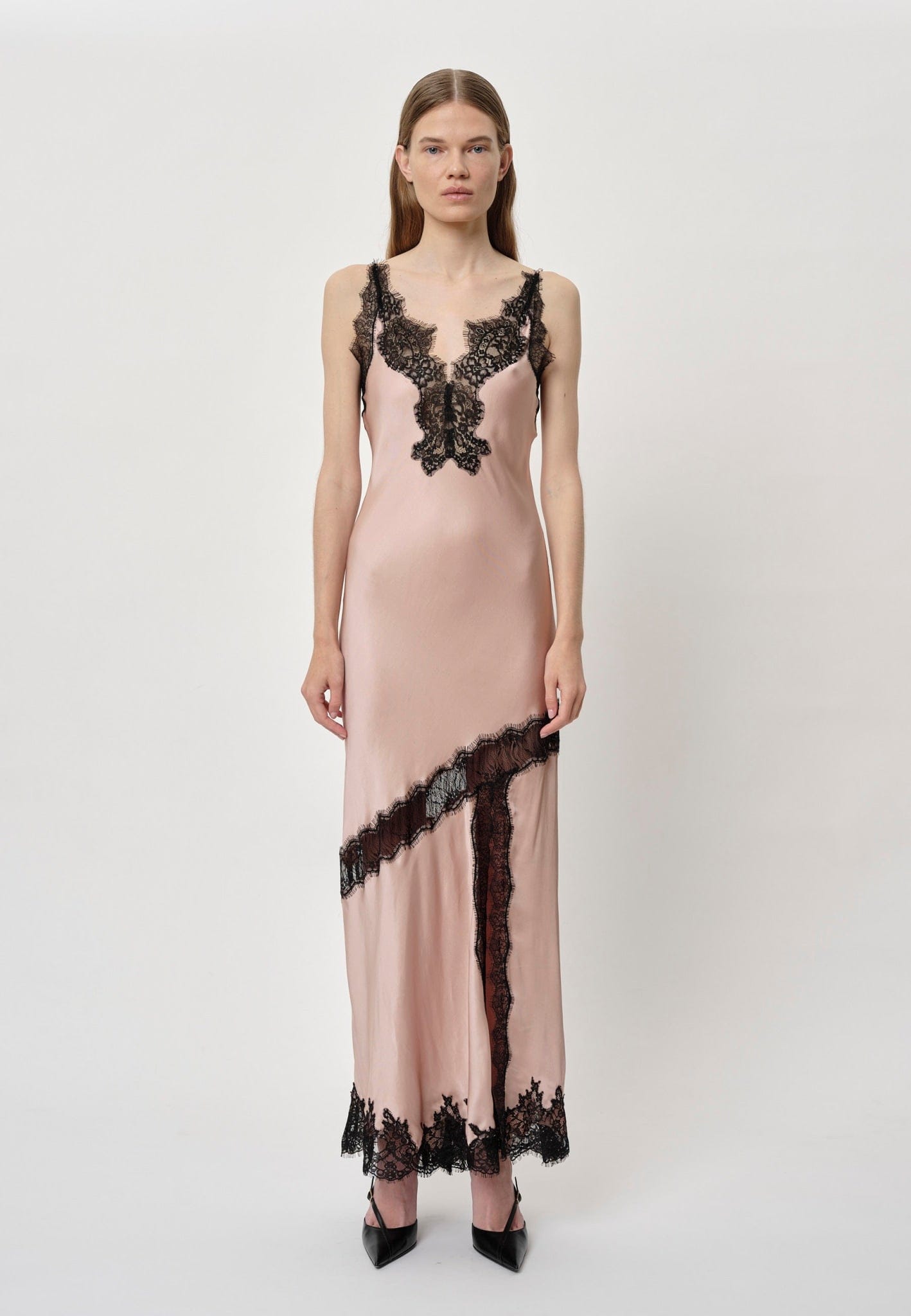 Nelly Dress - Powder made by HERSKIND