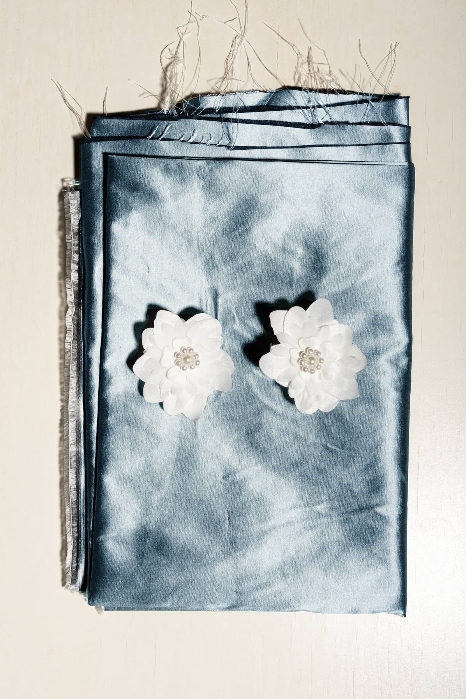 Petalos Earings Midi made by Francesca Miranda