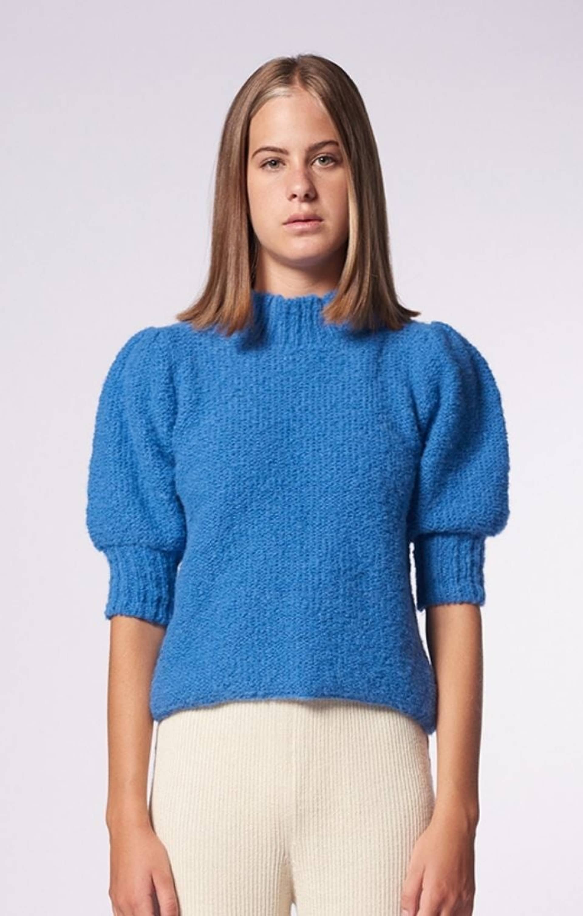 TAK top in Blue made by AYNI