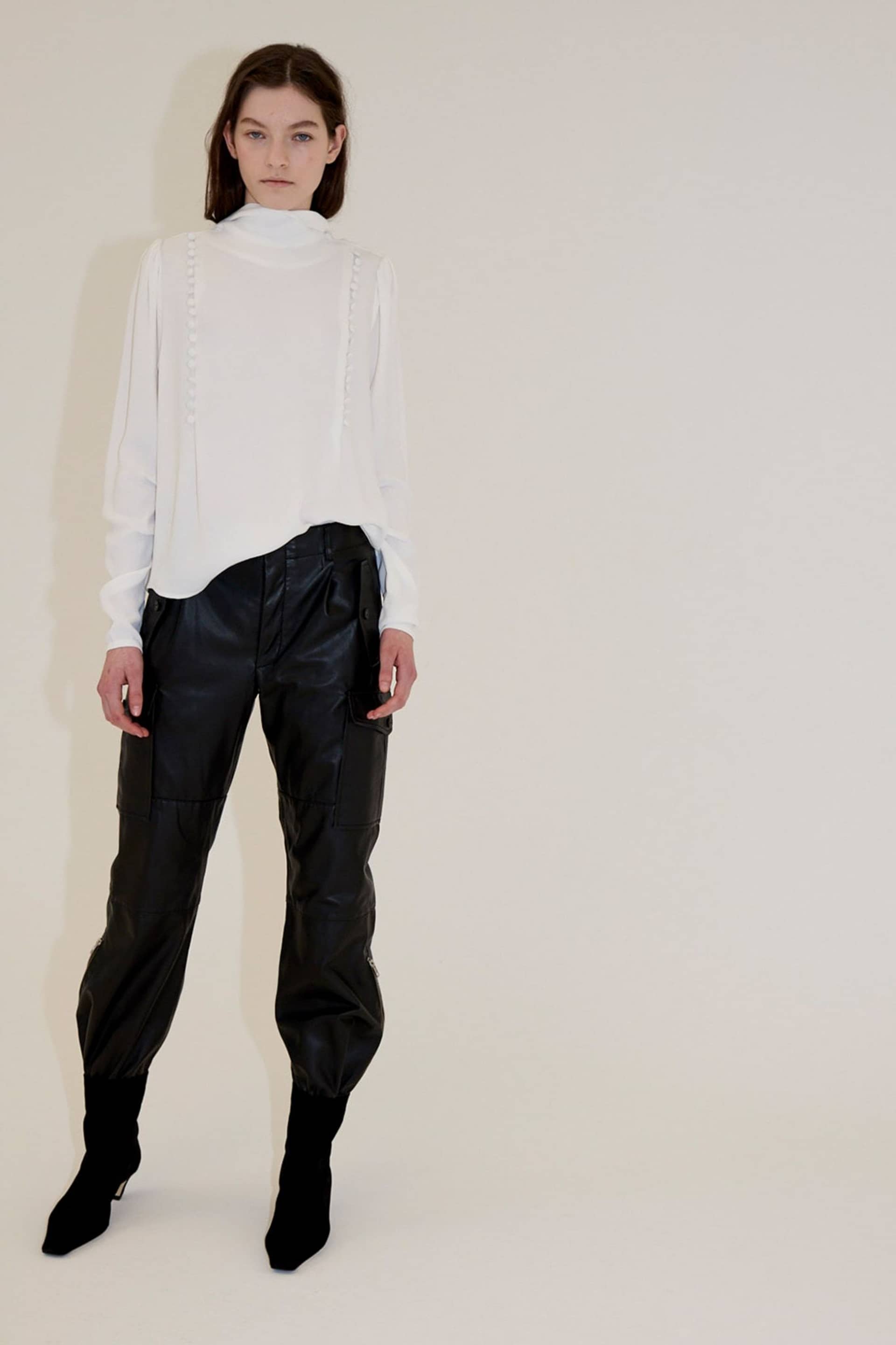 Leica Blouse - Off-white made by HERSKIND