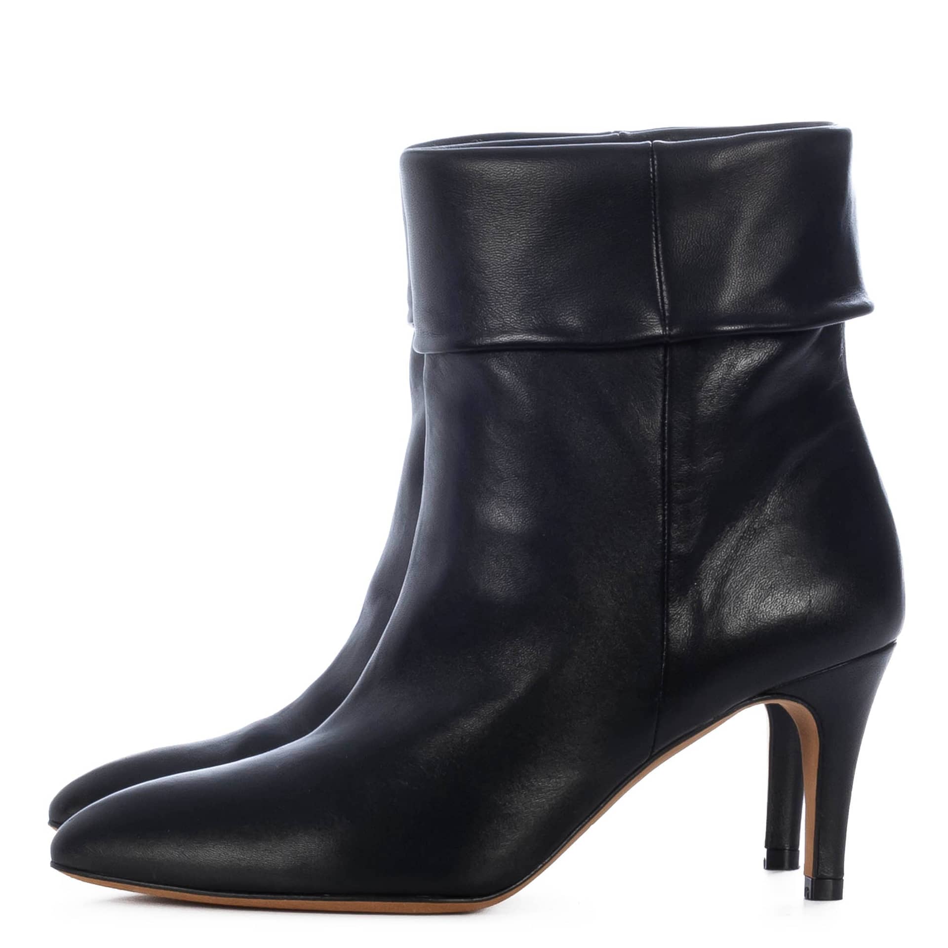 BLACK-COLORED ANKLE BOOTS made by Toral