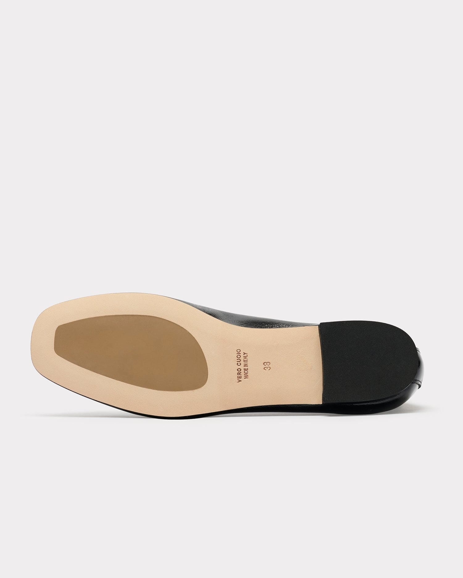 The Foundation Flat - Black Patent made by ESSEN