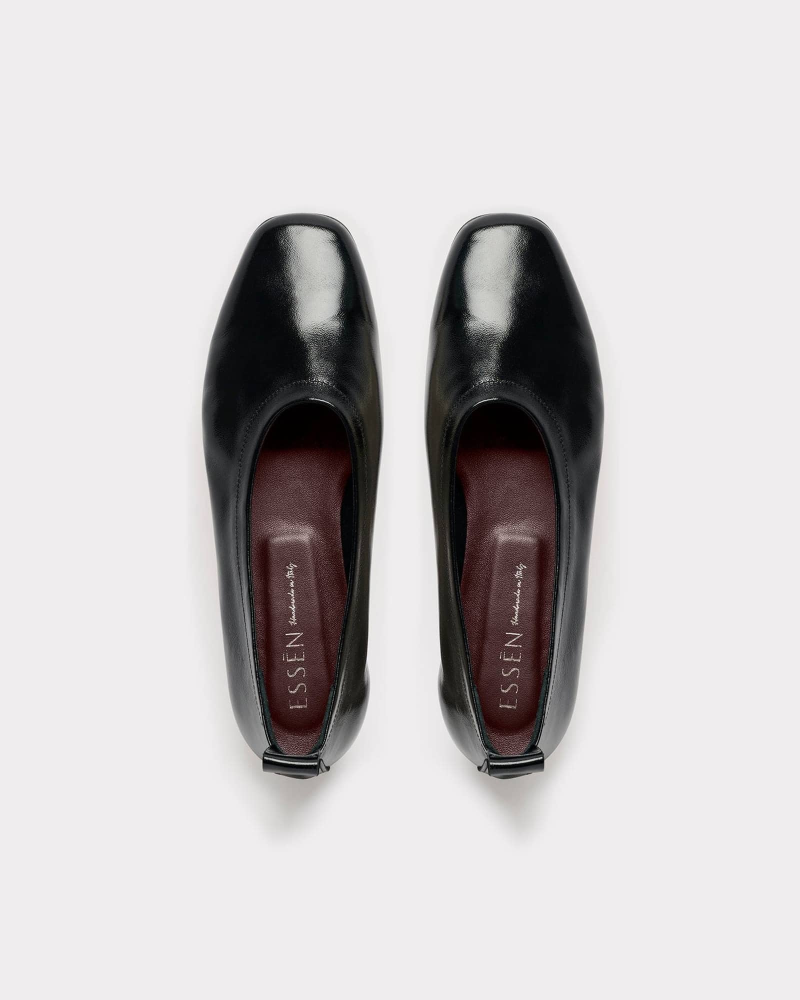 The Foundation Flat - Black Patent made by ESSEN