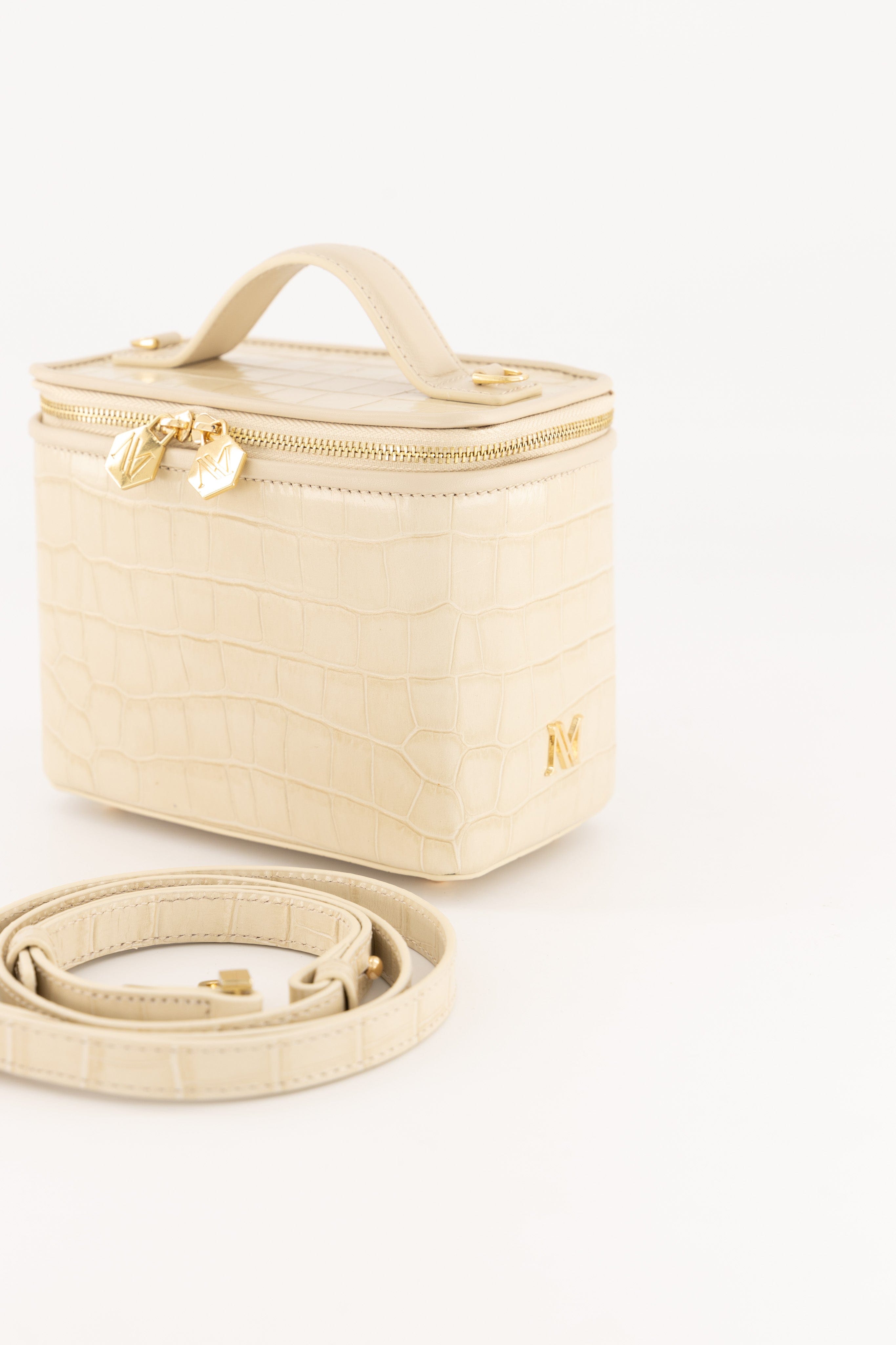 Betty Beyaz made by Maven Bag