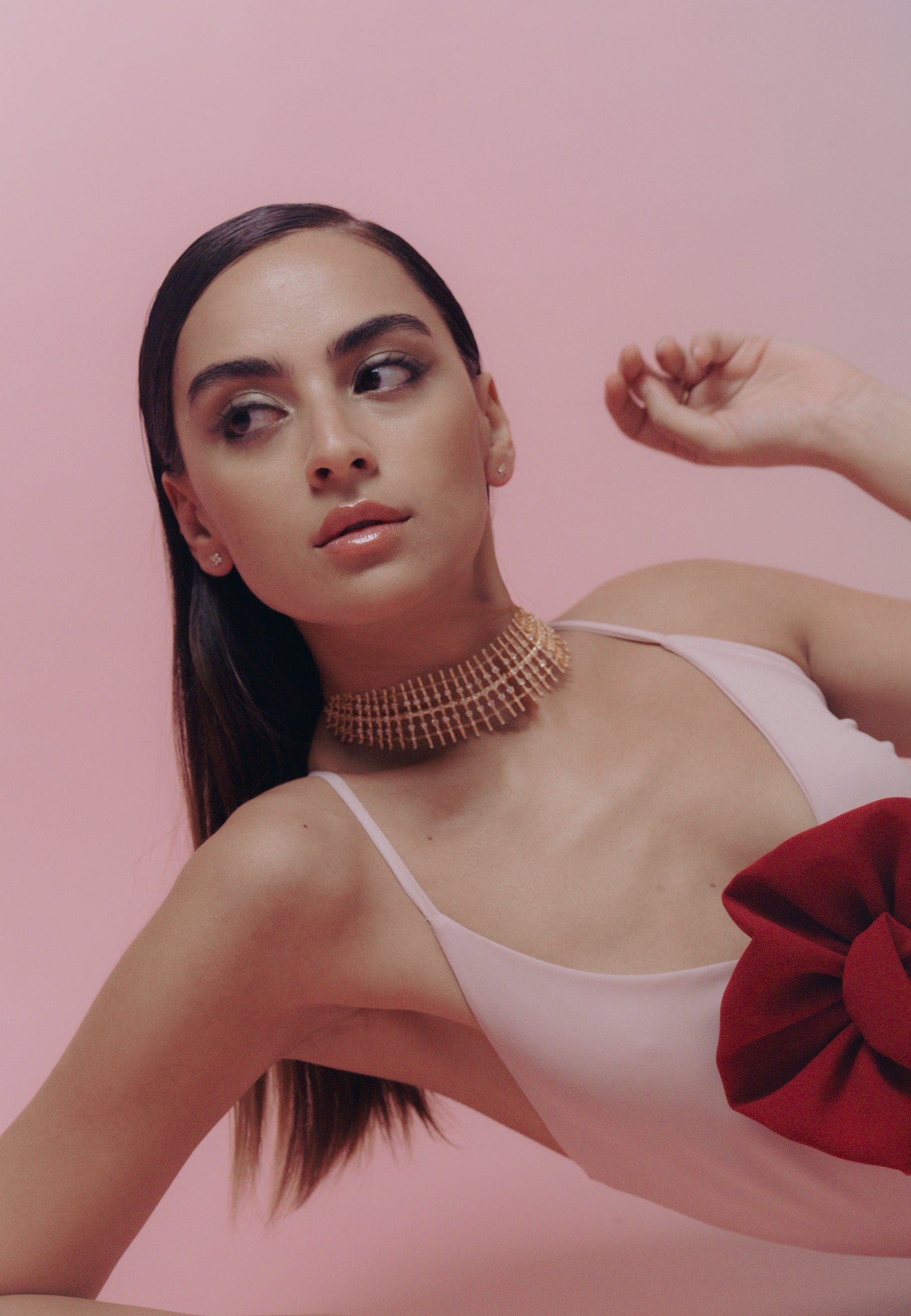 Choker Dorado Helia made by Lavani Jewels