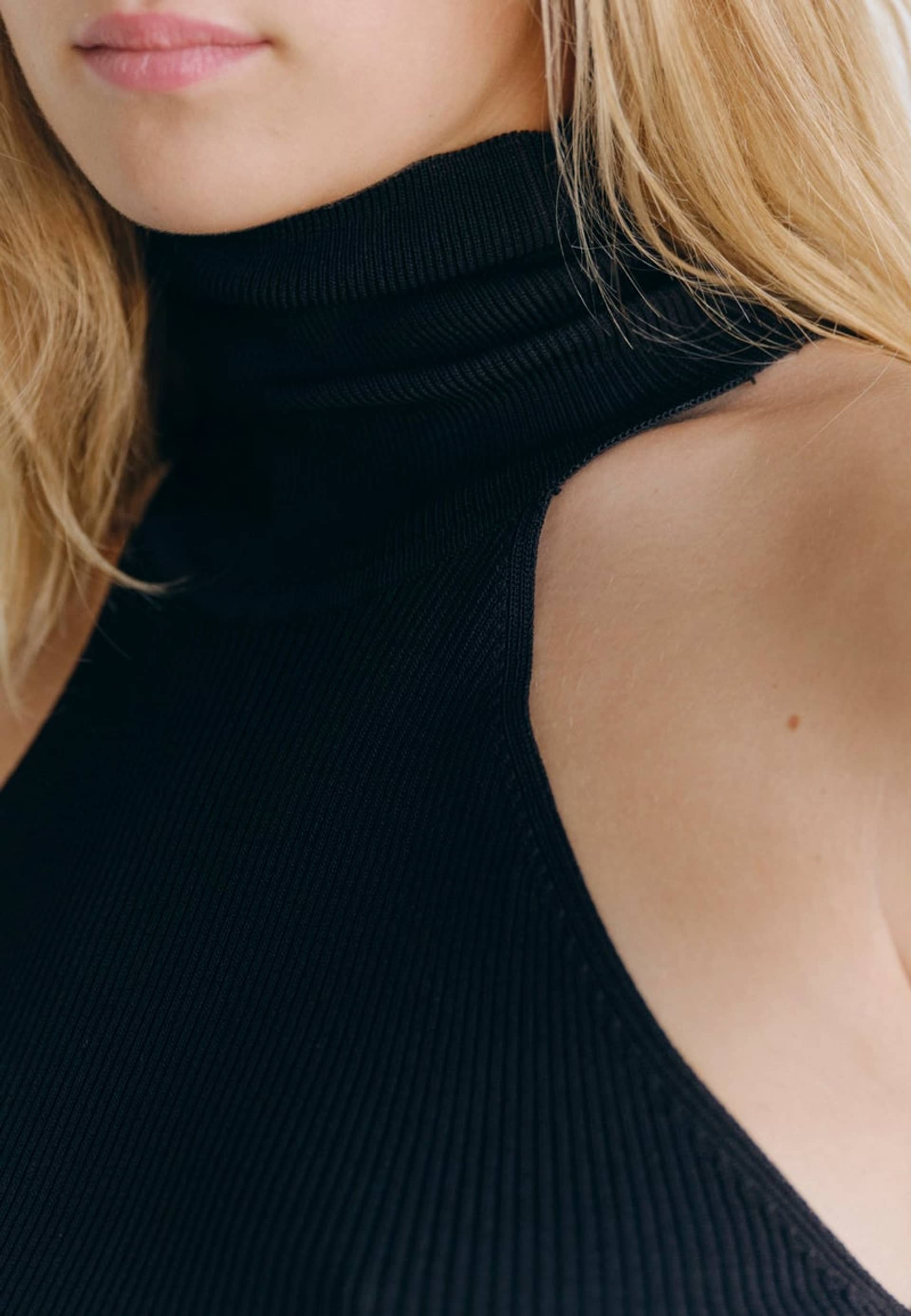 Bo Top - Black made by HERSKIND