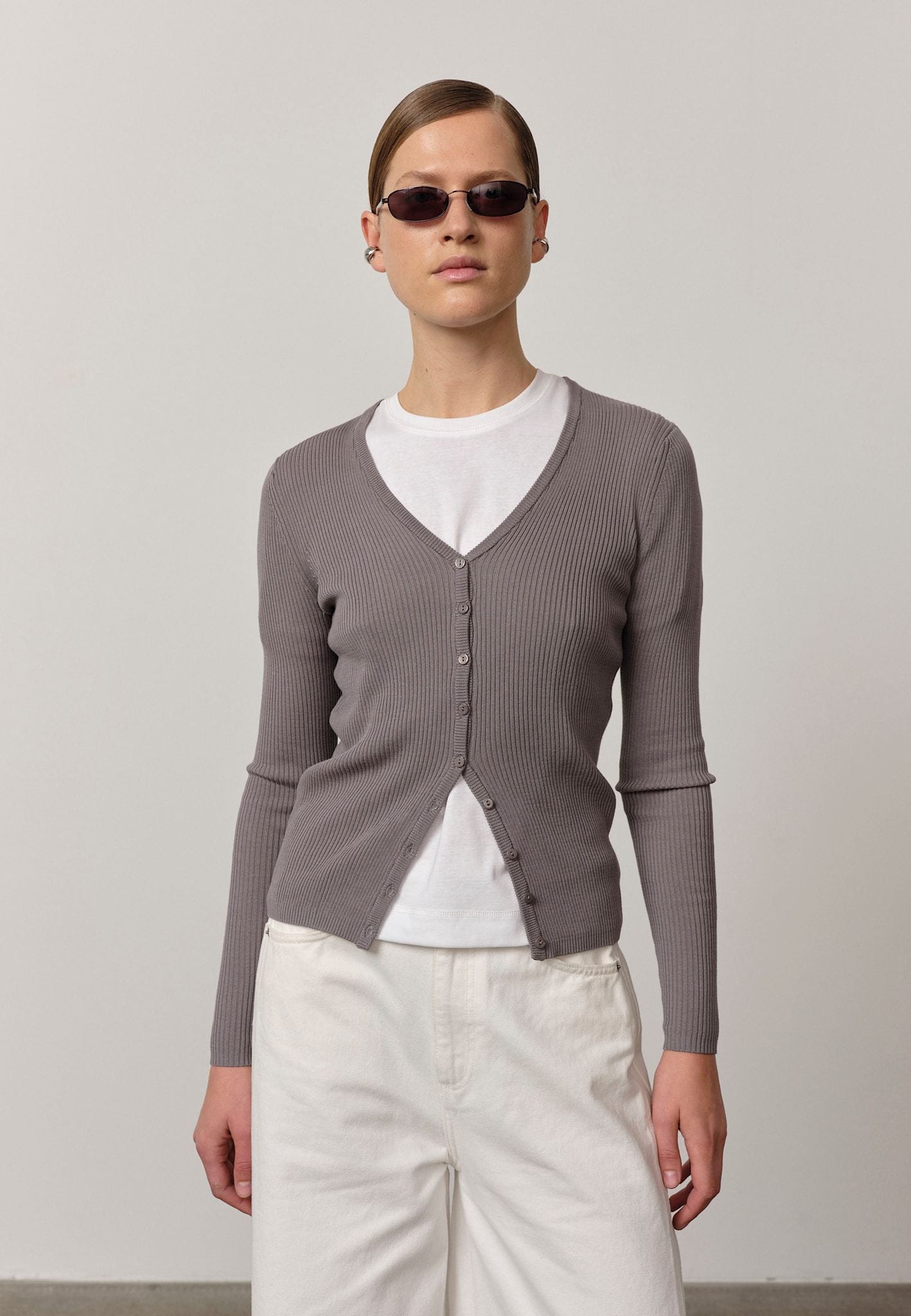 ChiChi Knit Cardigan - Light Grey made by HERSKIND