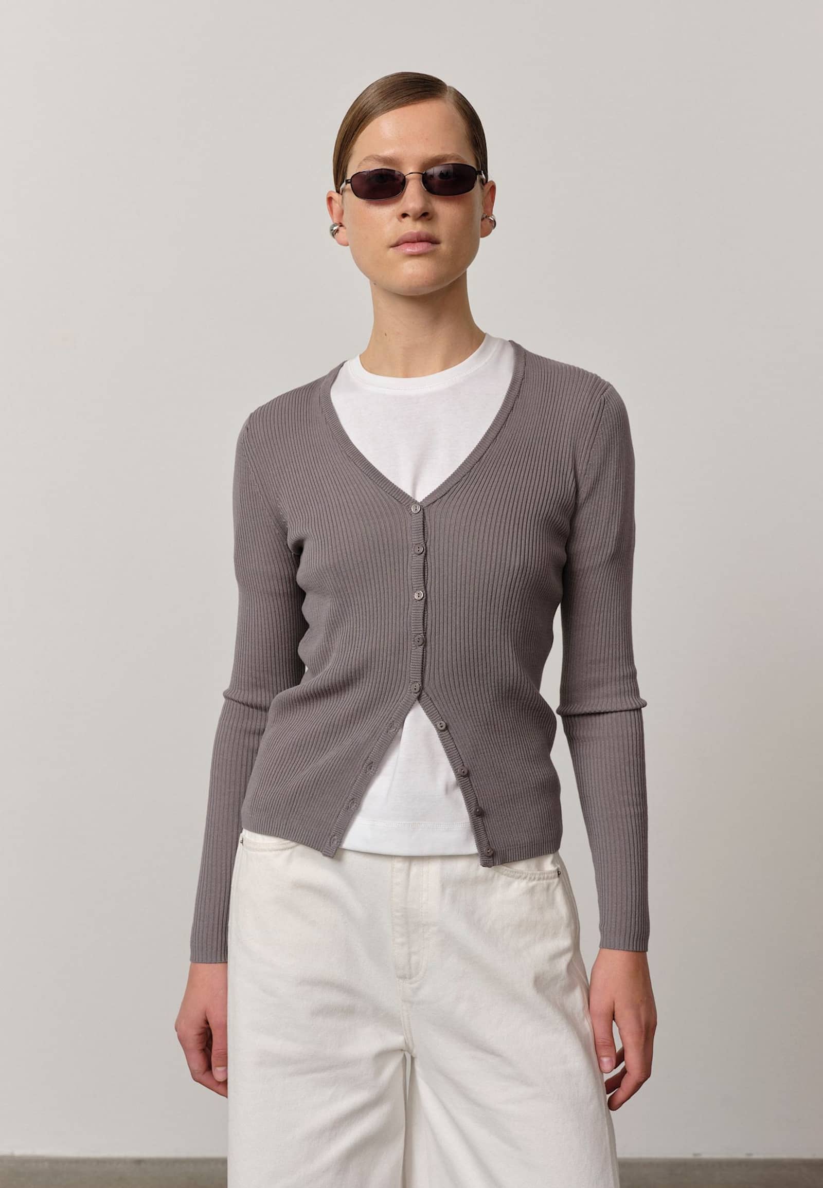 ChiChi Knit Cardigan - Light Grey made by HERSKIND