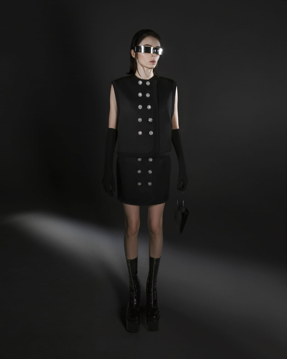 ZIRCON BUTTON MINI SKIRT made by KEBURIA