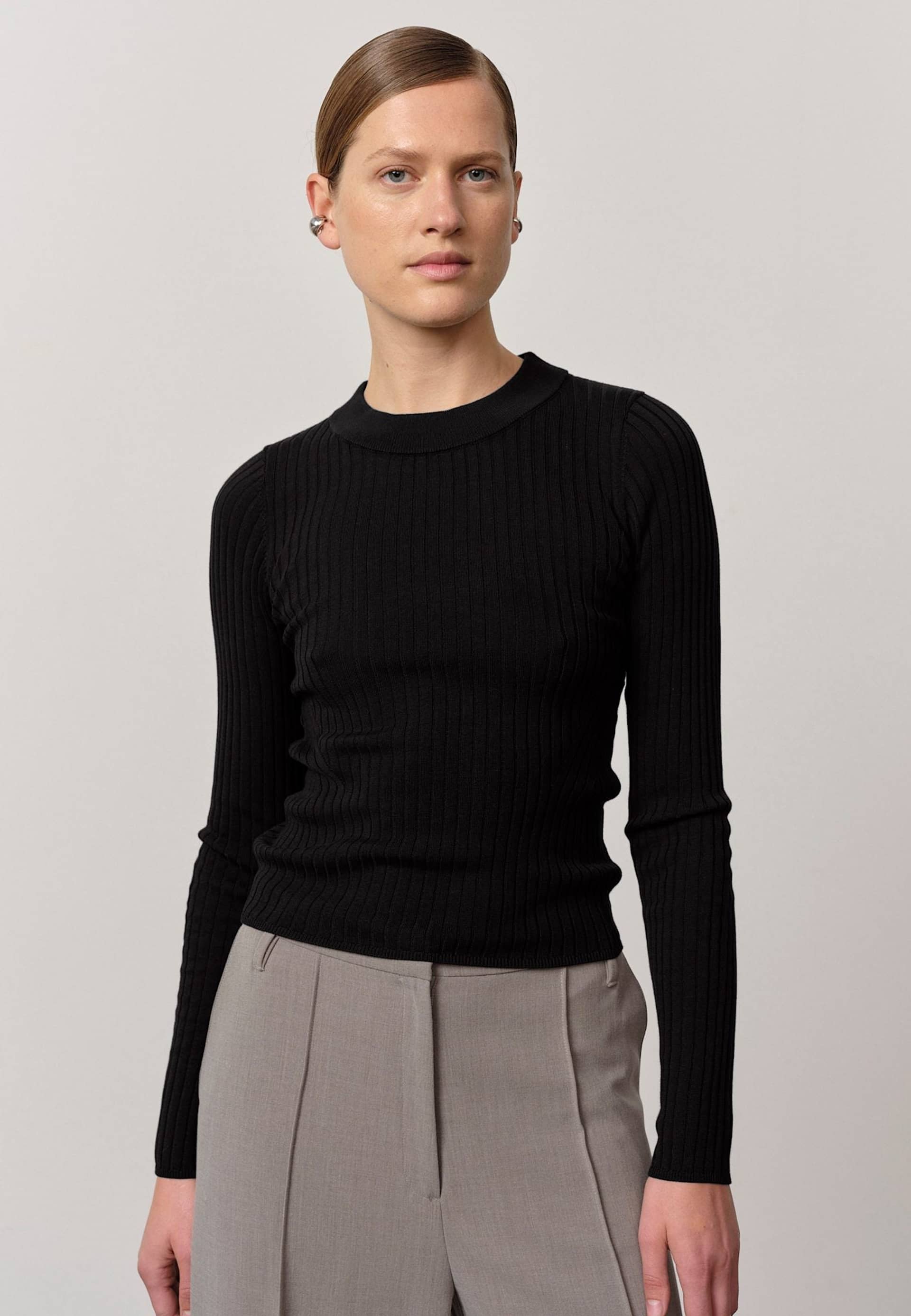 Daniella Knit Blouse - Black made by HERSKIND