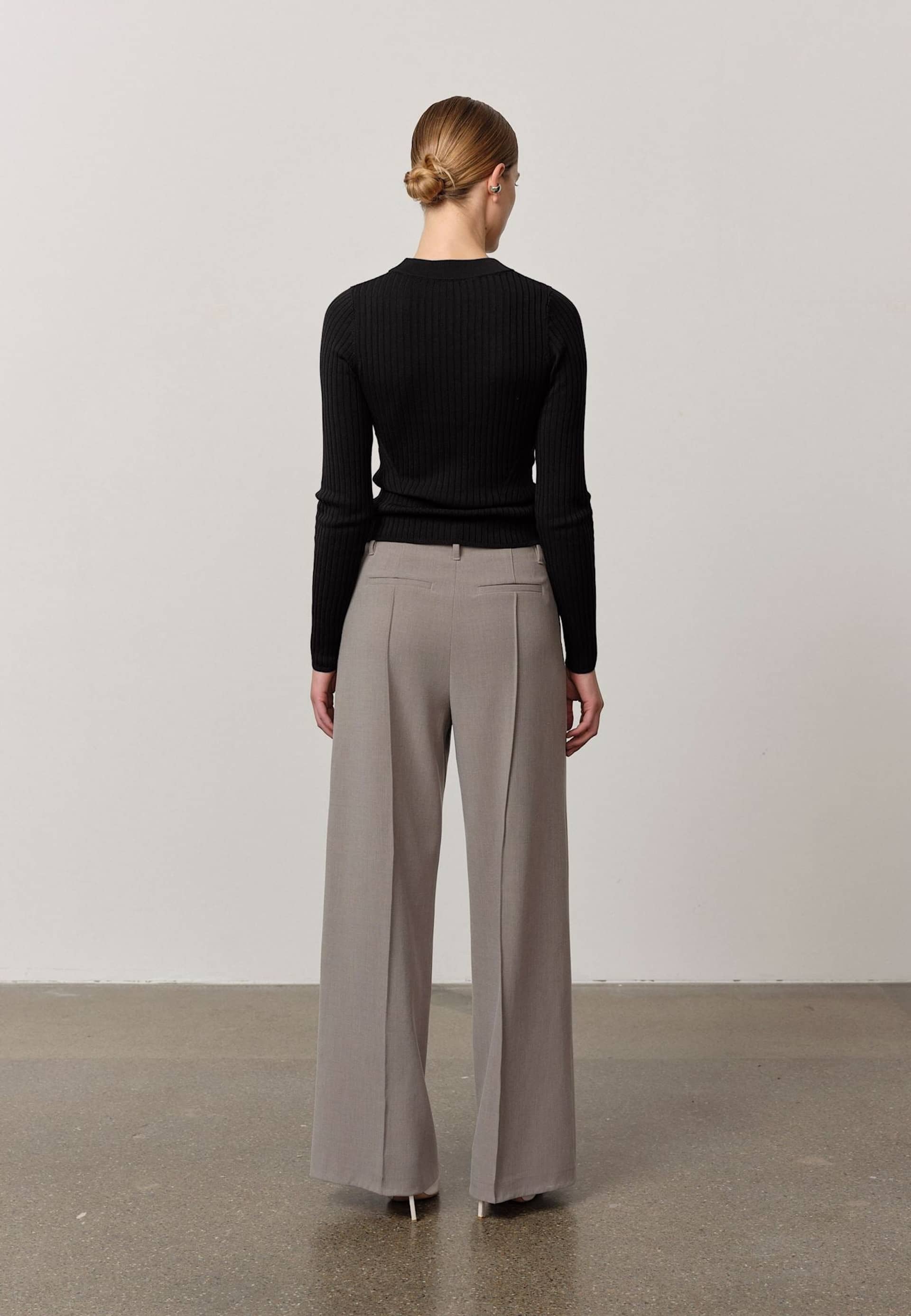 Daniella Knit Blouse - Black made by HERSKIND