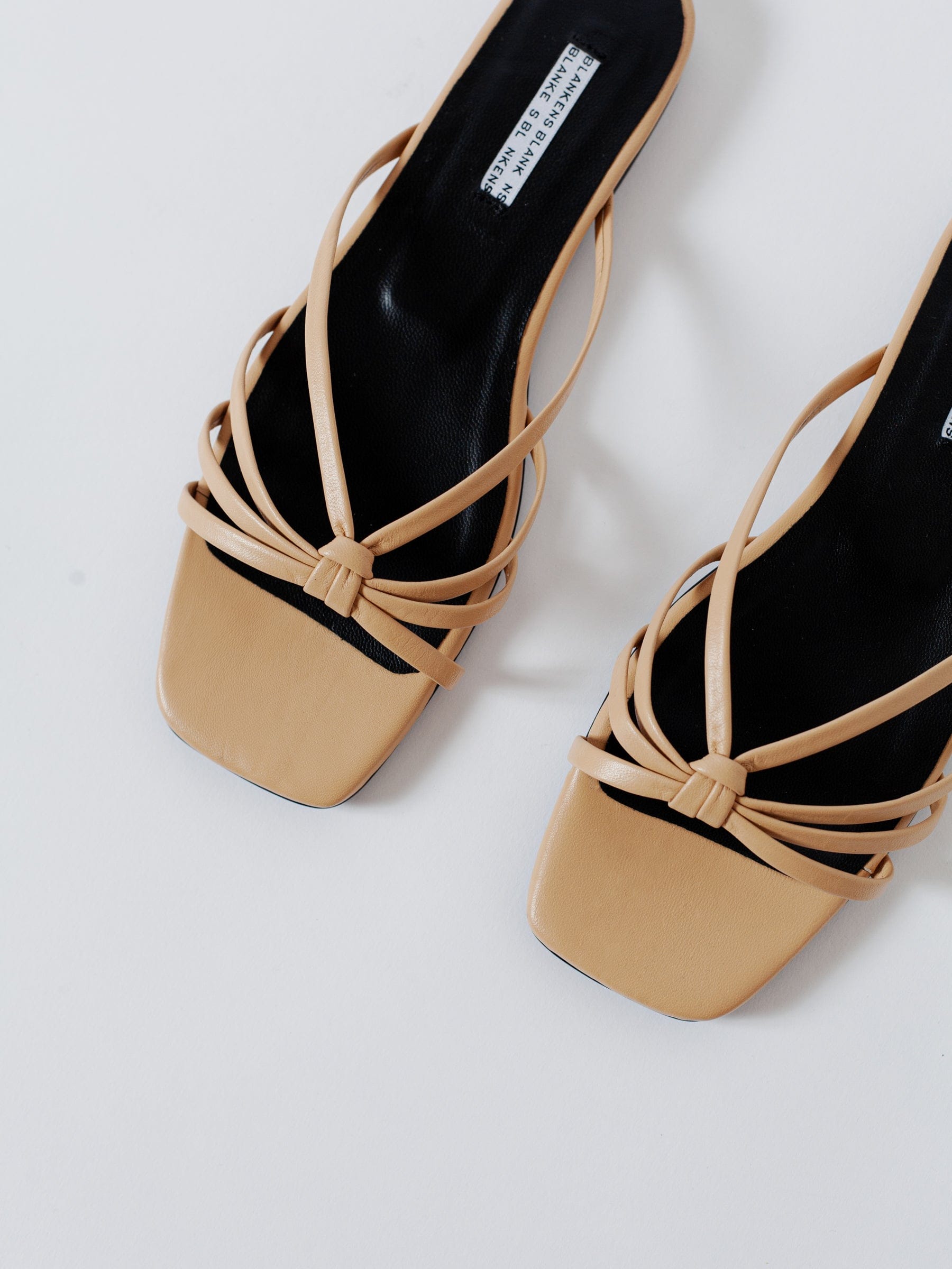 THE JENNIE FLAT NUDE made by Blankens
