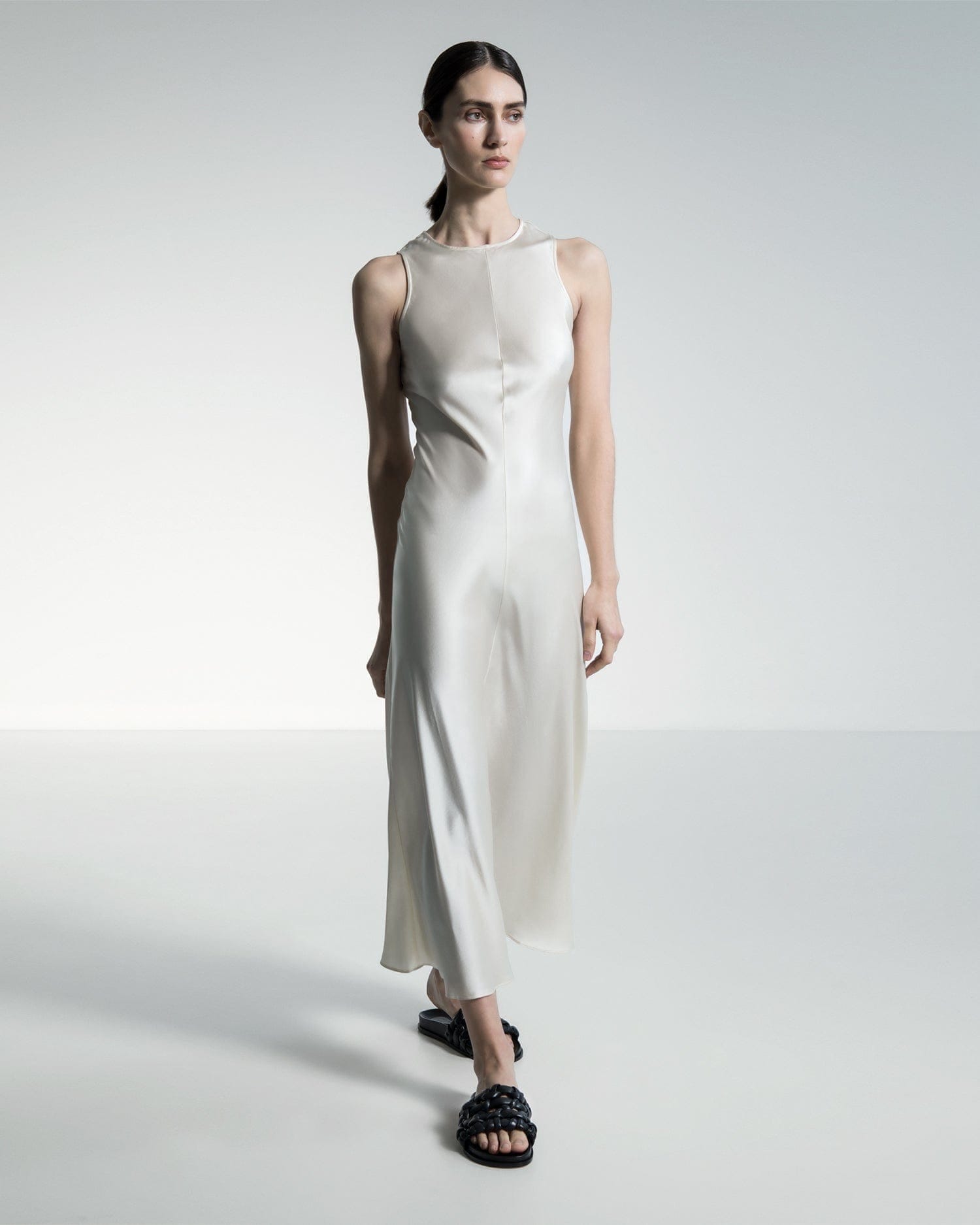 The Pool Slide - Black - Limited Edition made by ESSEN