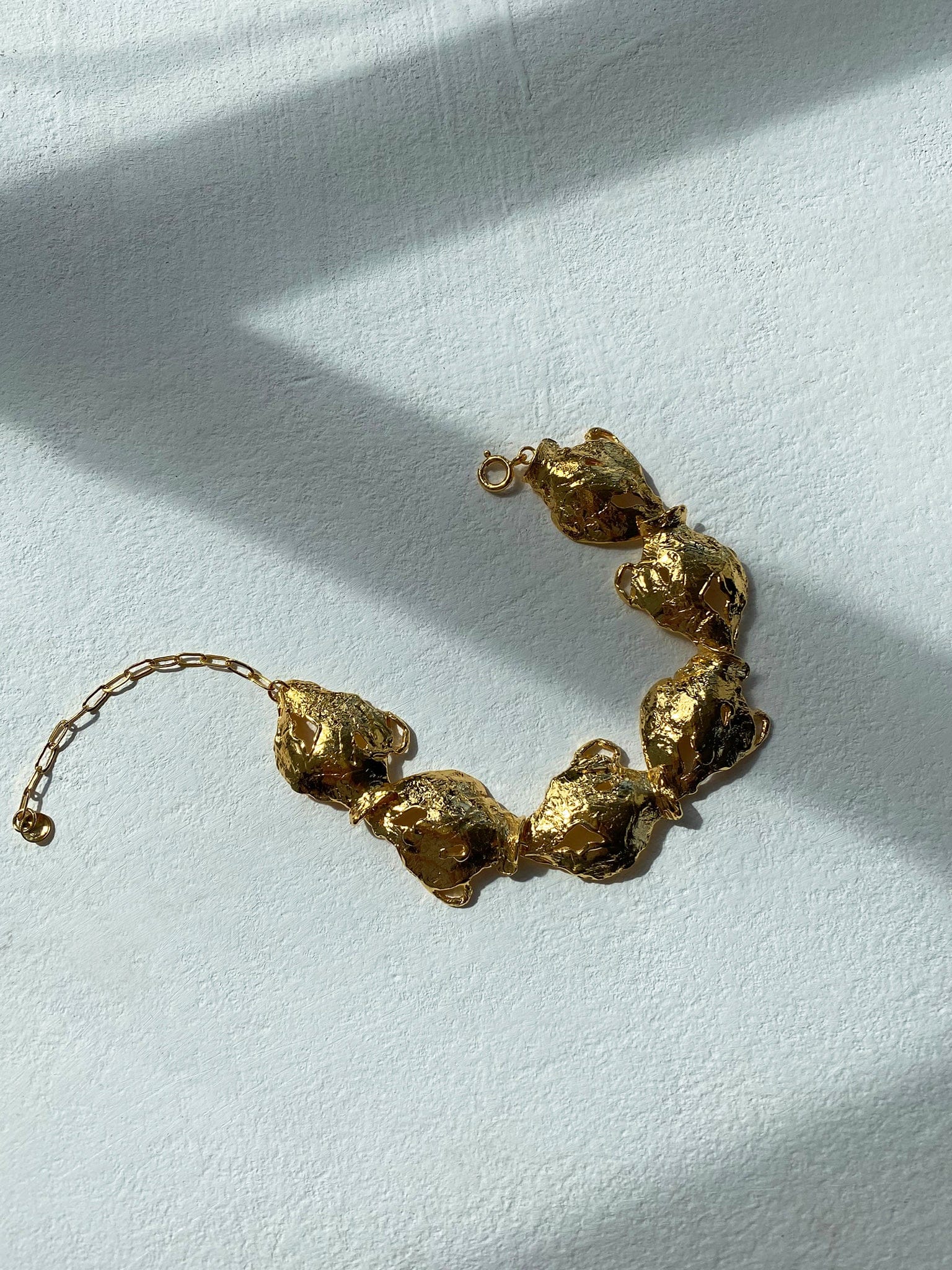 Vacation Amphora Bracelet in Gold made by Eva Remenyi