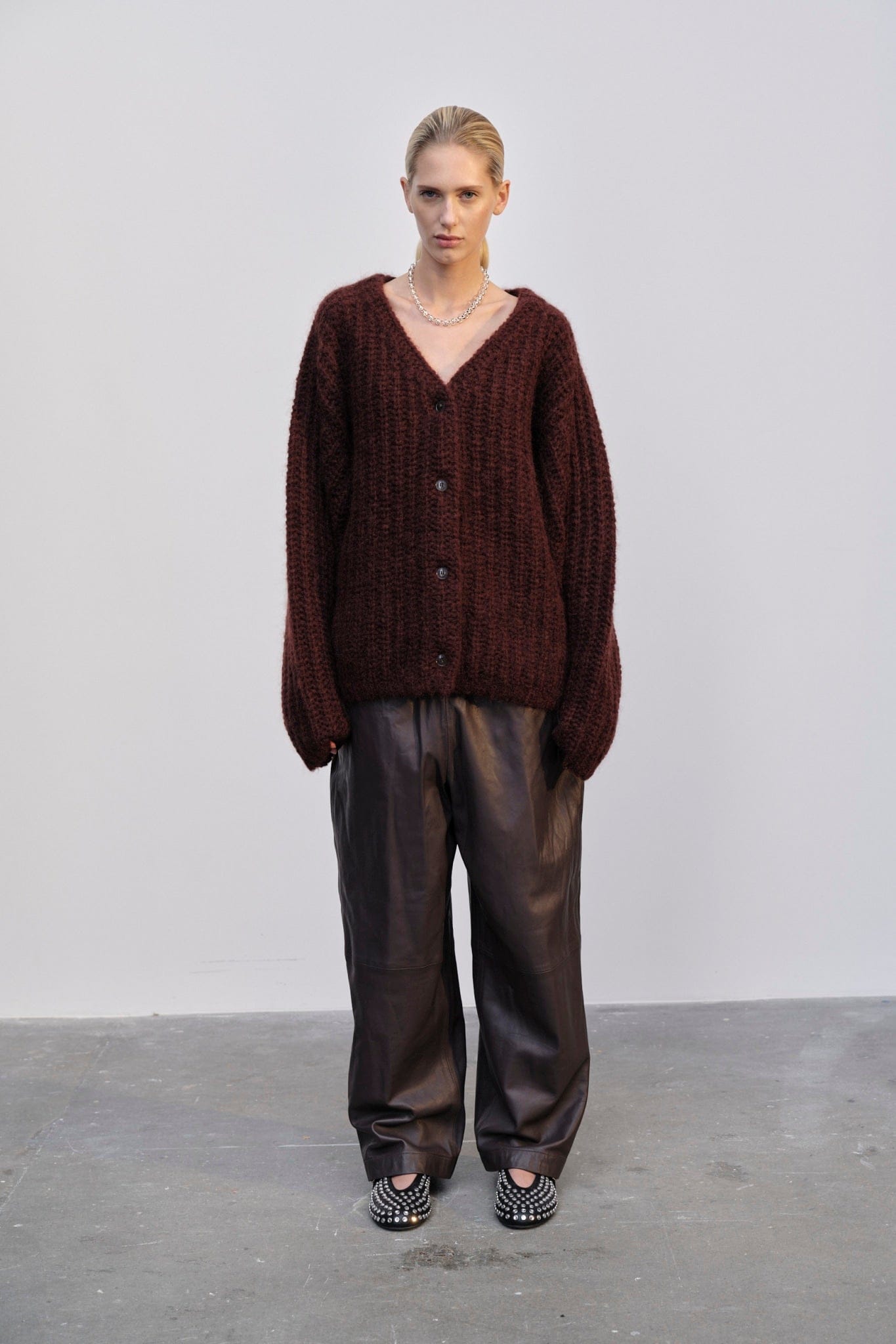 Ace Knit Cardigan - Oxblood made by HERSKIND
