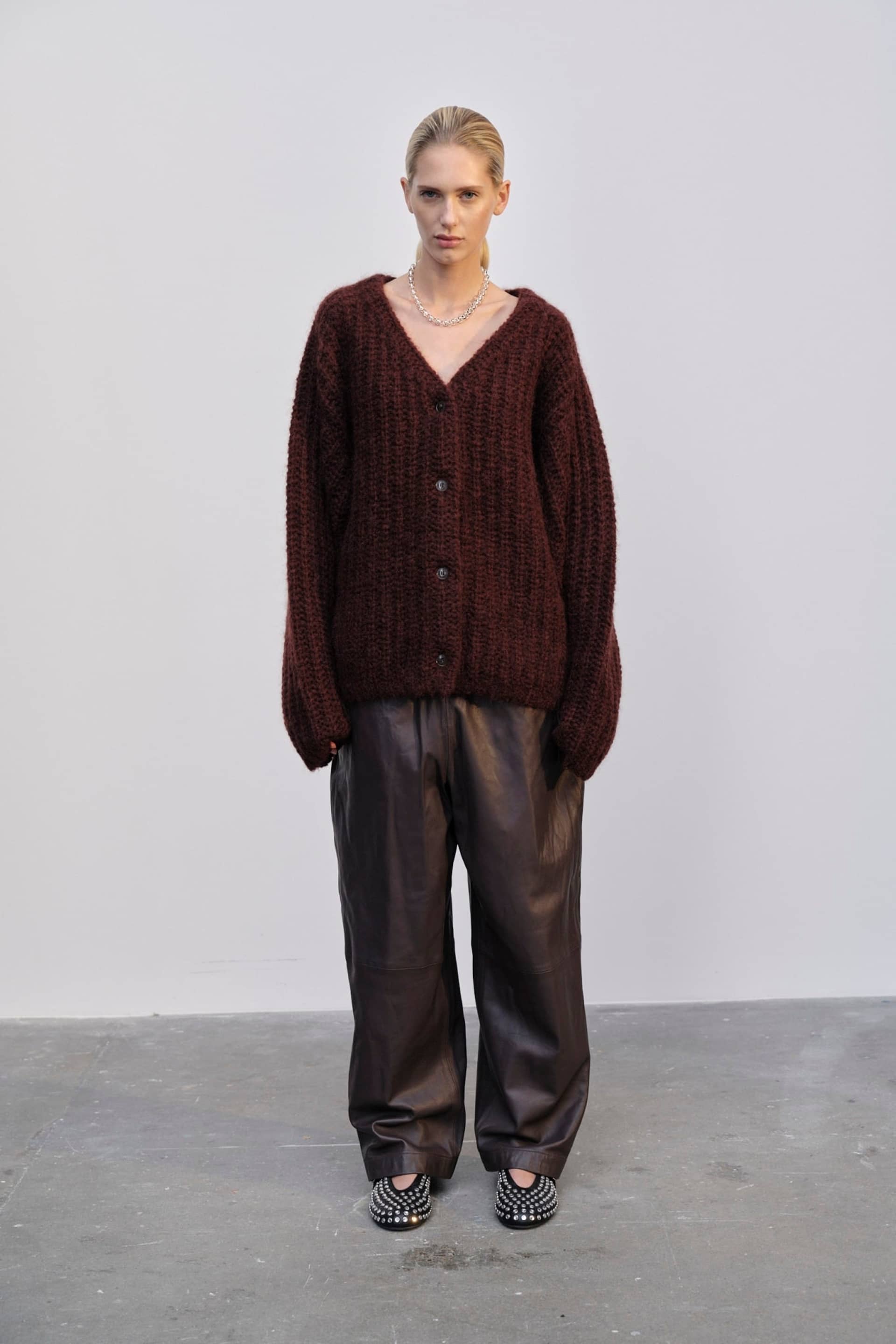 Ace Knit Cardigan - Oxblood made by HERSKIND