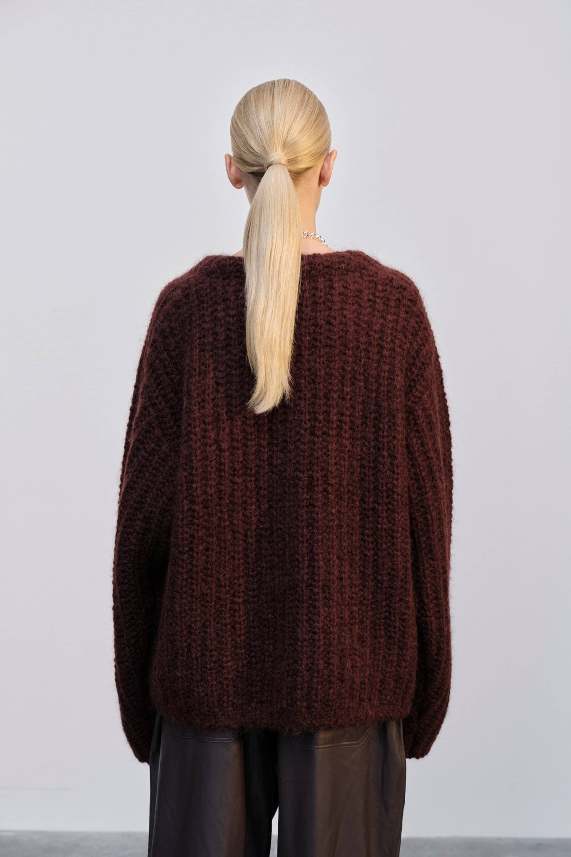 Ace Knit Cardigan - Oxblood made by HERSKIND