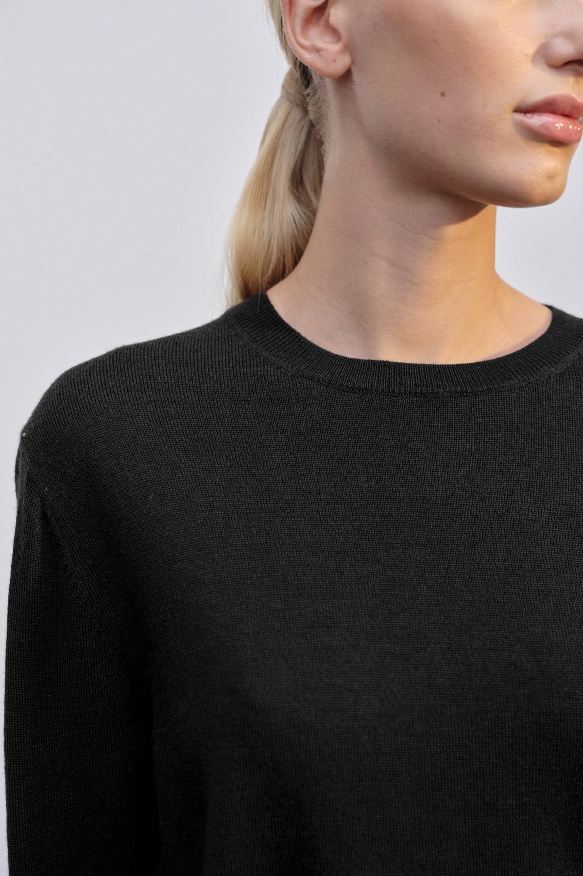 Sasha Knit Blouse - Black made by HERSKIND