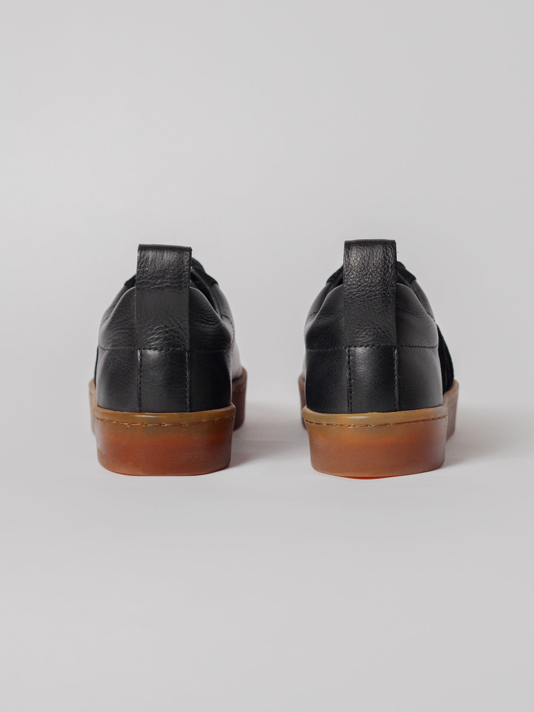 THE ELIN BLACK SNEAKER made by Blankens