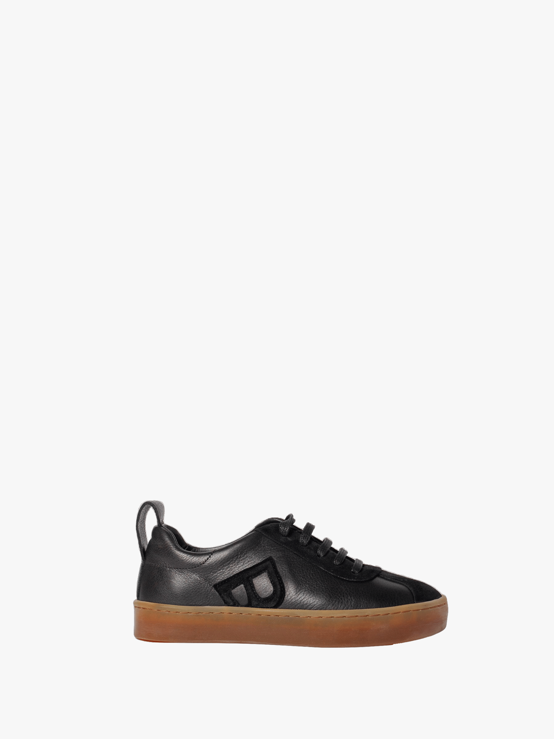 THE ELIN BLACK SNEAKER made by Blankens