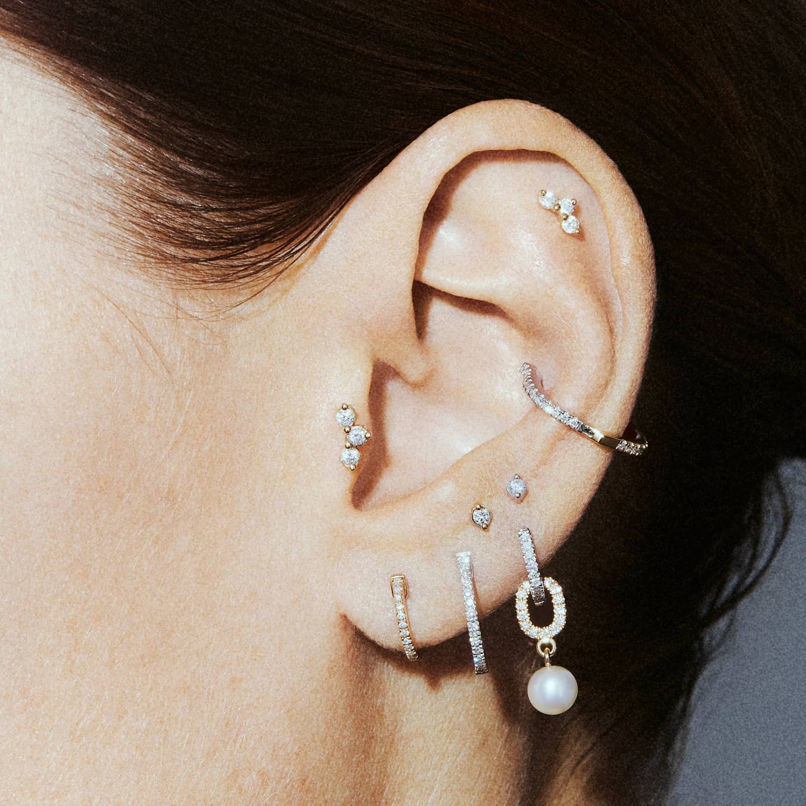 HORSESHOE HOOP WHITE DIAMOND & YELLOW/WHITE GOLD - 14mm made by ENNUI