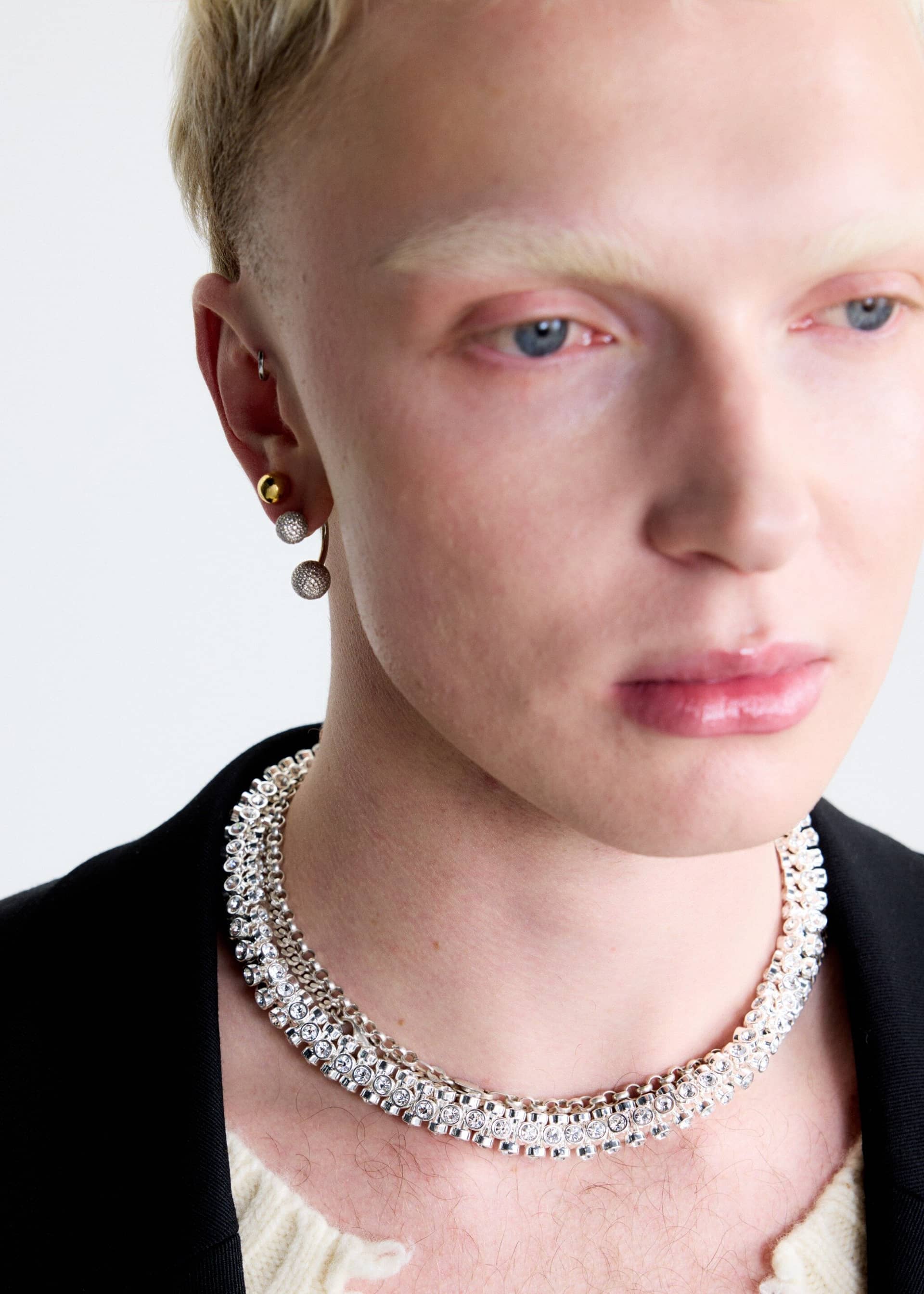 Spine necklace - Rhinestones - Long in Silver made by POEM Objects